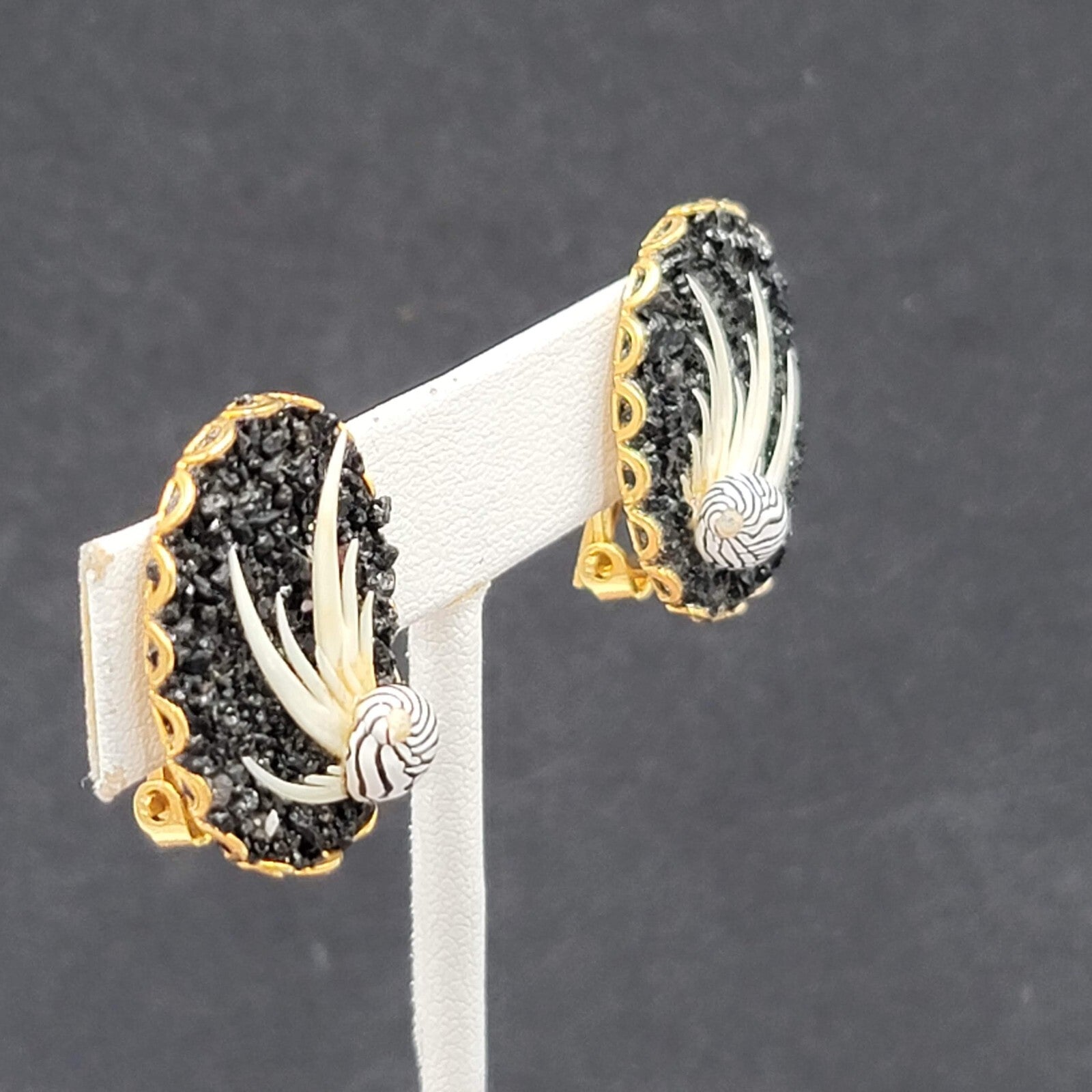 Vintage Clip on Earrings Gold tone Black Druzy Seashell Drop 1"