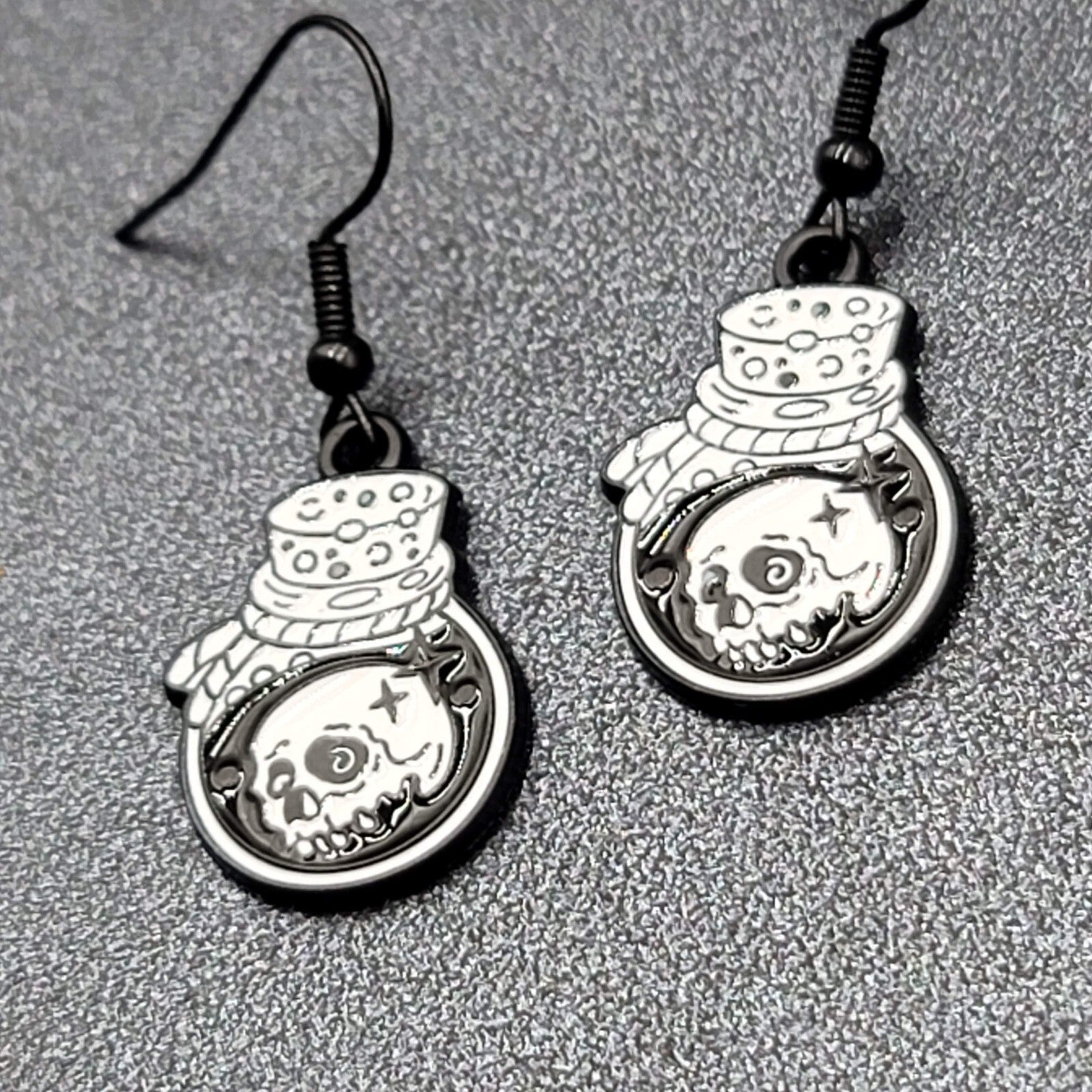Poison Skull in Jar Pierced Earrings Black White Enamel Dangle Halloween 7/8" 