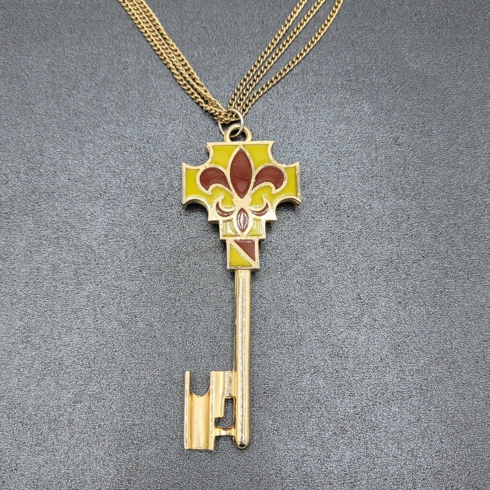 Vintage Large Enamel Key Pendant Necklace Goldtone Multi Strand Chain 21"