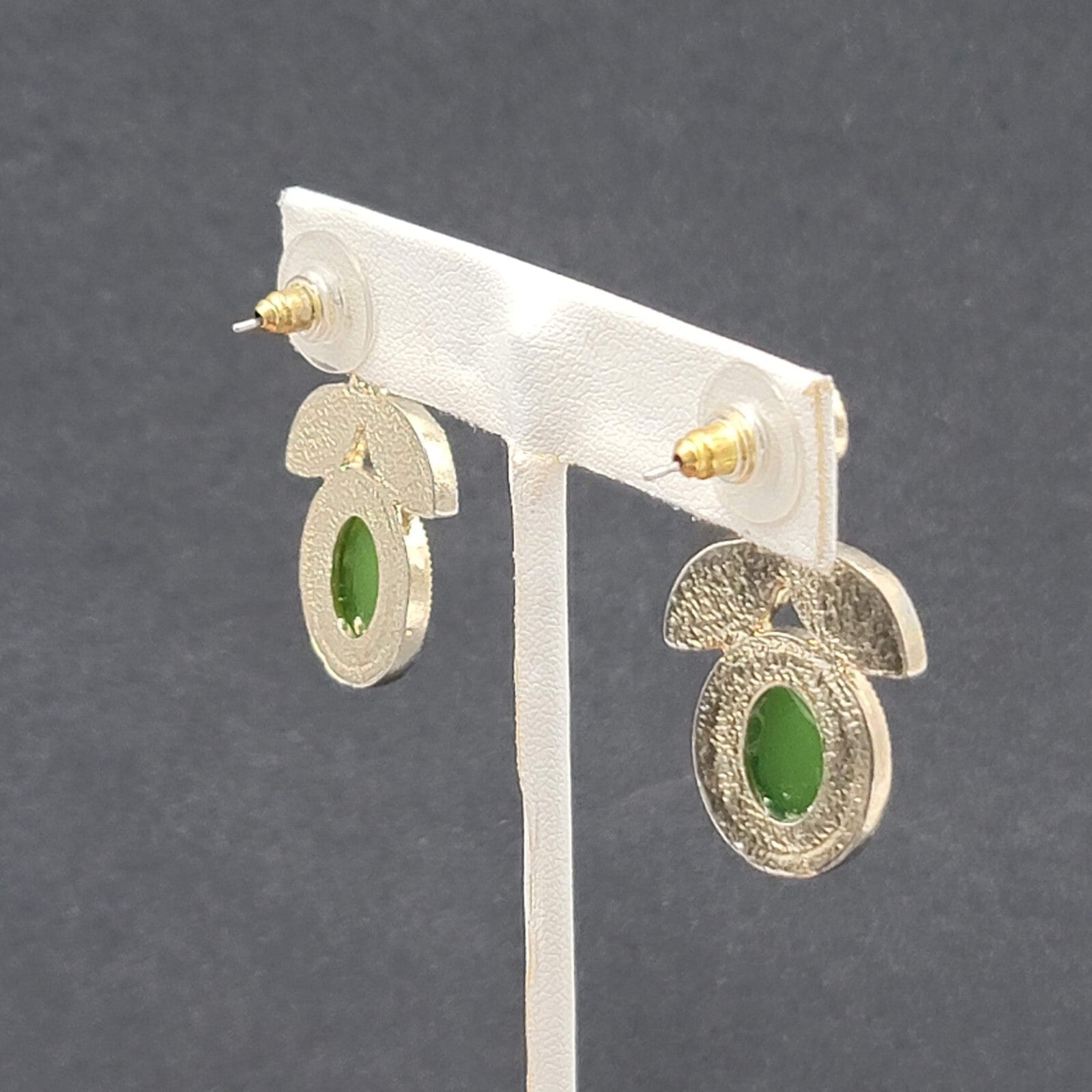Pierced Earrings Gold tone Faceted Multicolor Dangle Green Red Yellow 1.5"
