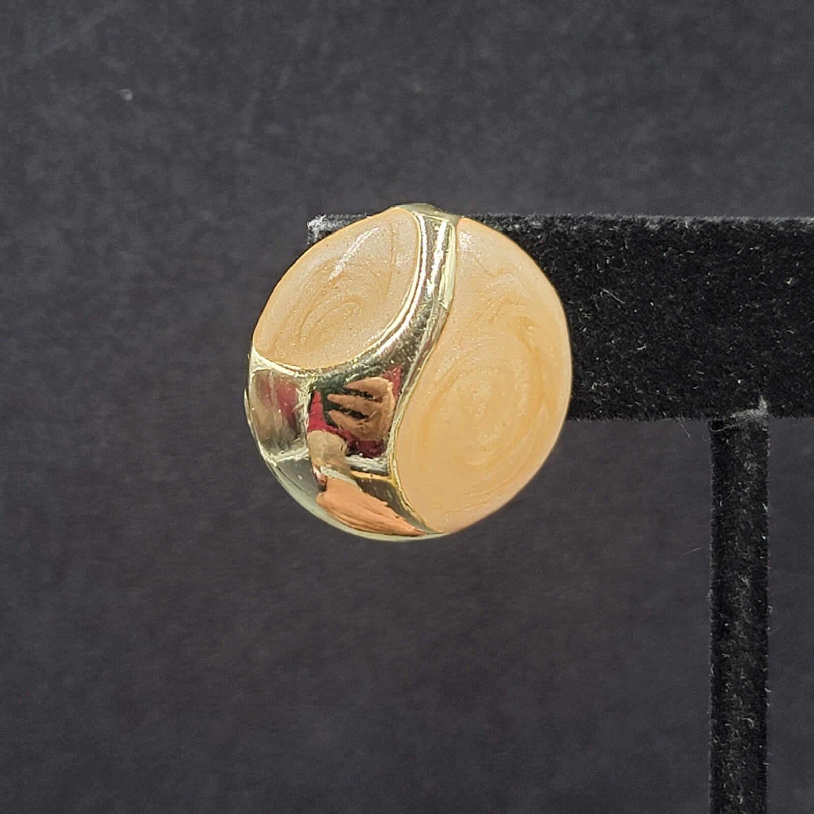 Vintage Pierced Earrings Light Peach Swirl Enamel Round Gold tone 7/8"