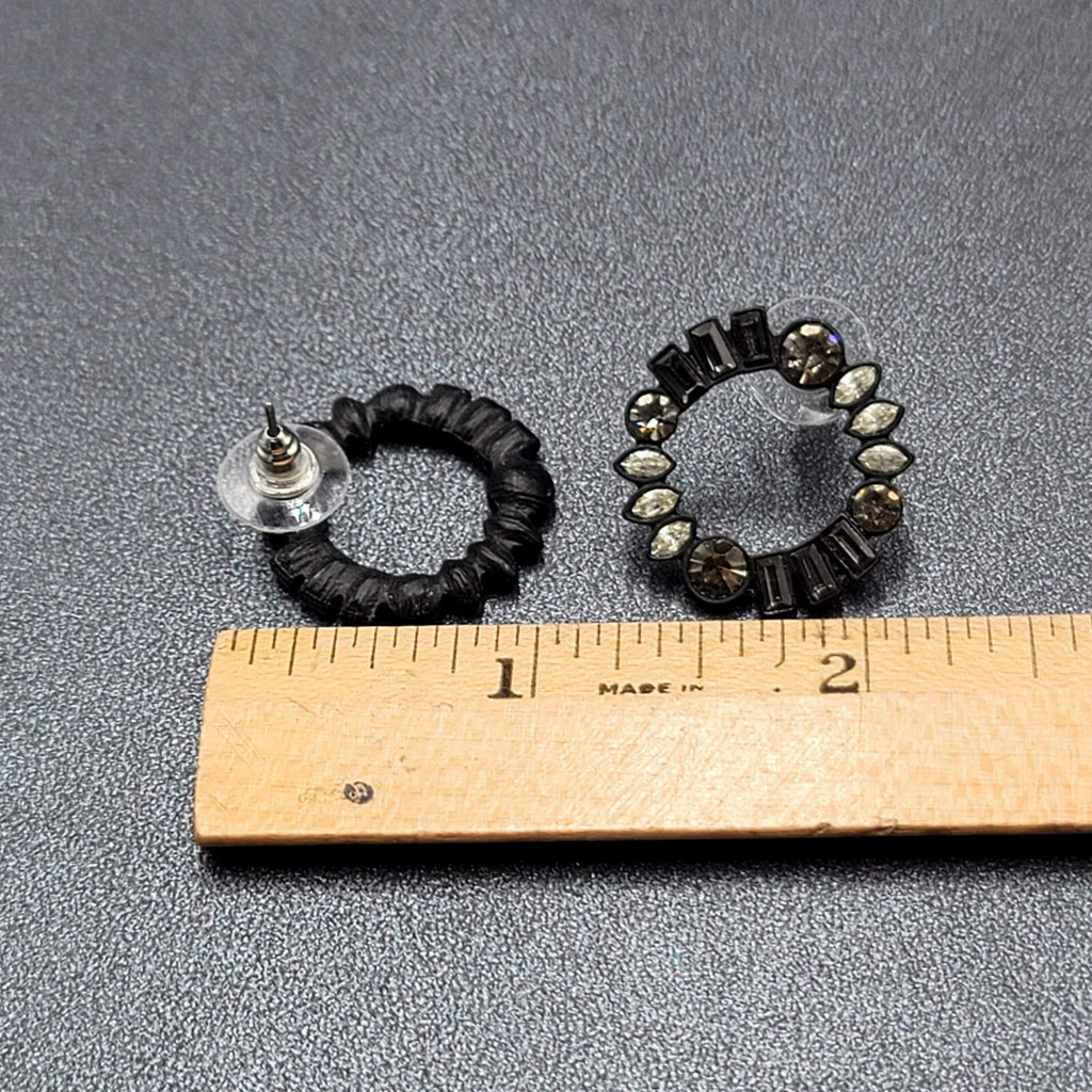 Pierced Earrings Black Circle Clear Gray Rhinestone Wreath 7/8"