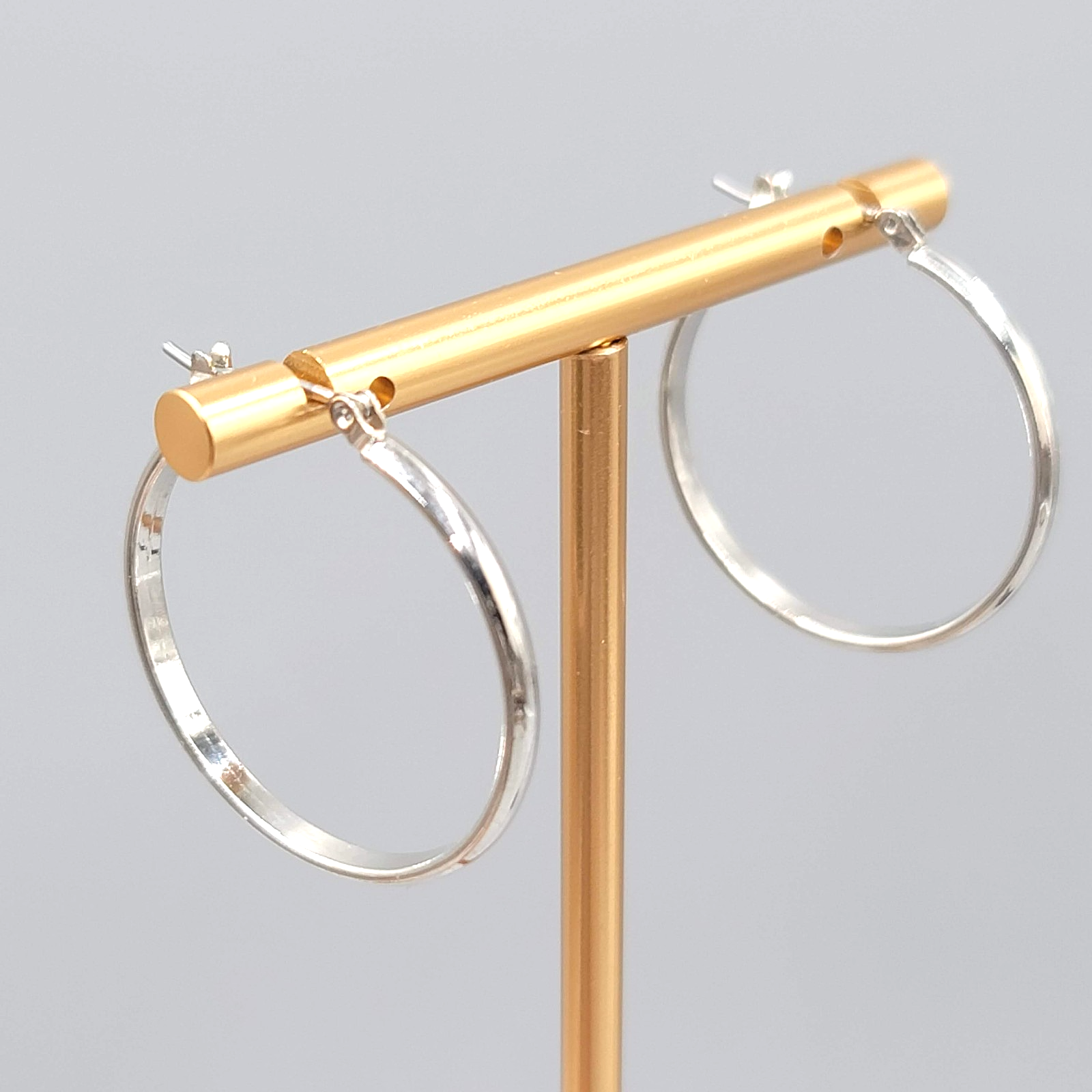 Silver tone Hoops Pierced Earrings Flat Rounded 1 in