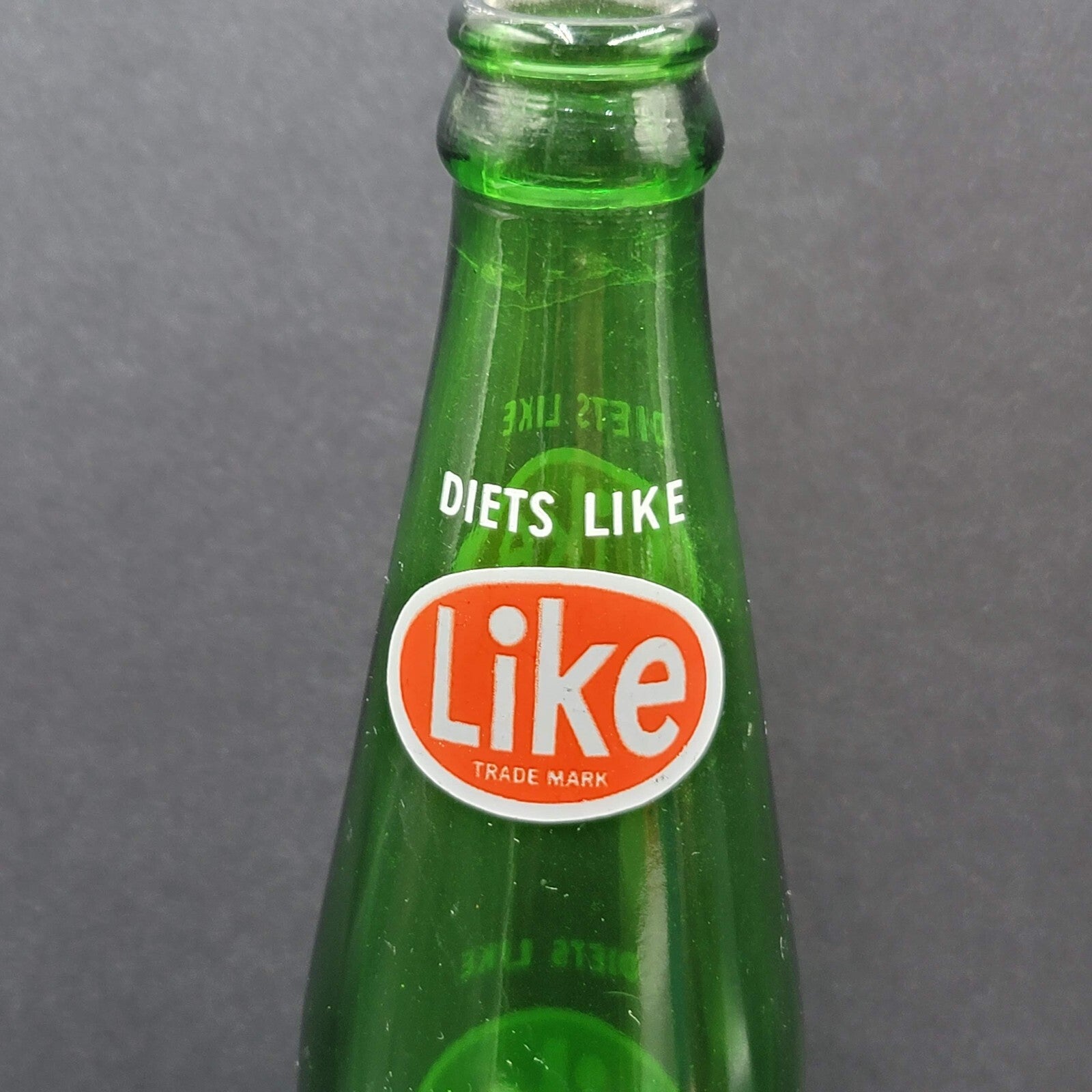Vintage LIKE Green Glass Bottle Diets Like LIKE Seven Up
