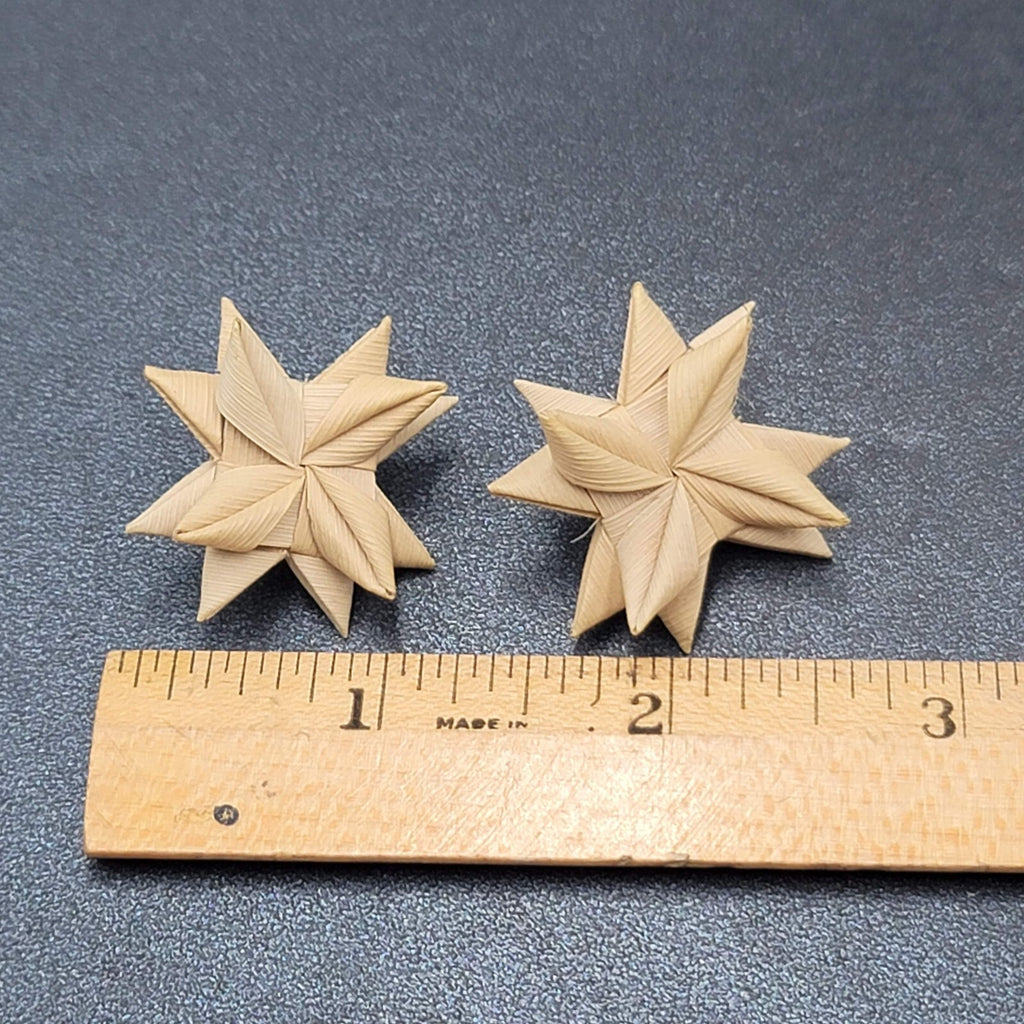 Pierced Earrings Origami Reed Flower Star 3D Drop Studs 1.25"