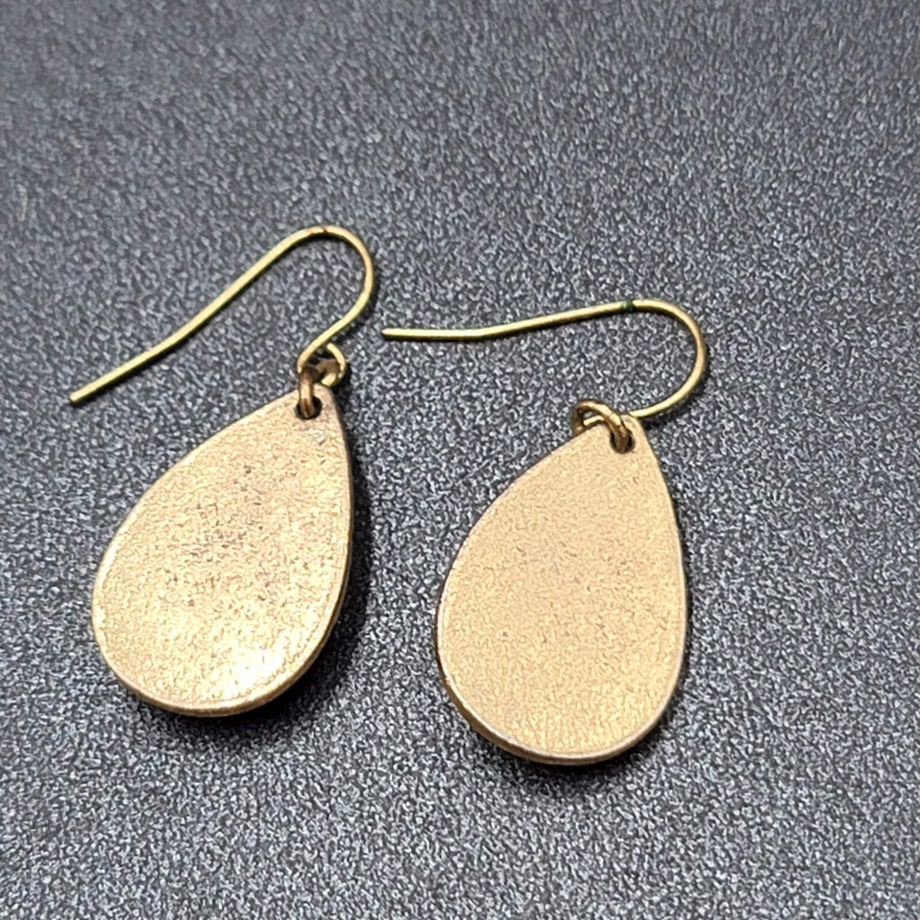 Pierced Earrings Antiqued Gold tone Teardrop Faceted Red Accent 1"