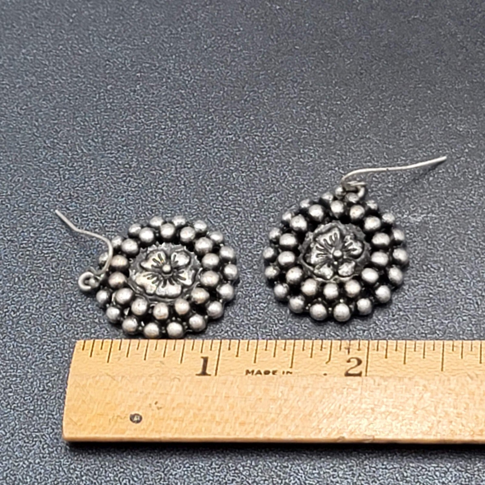 Pierced Earrings Silver tone Flower Beaded Round Dangle 1"