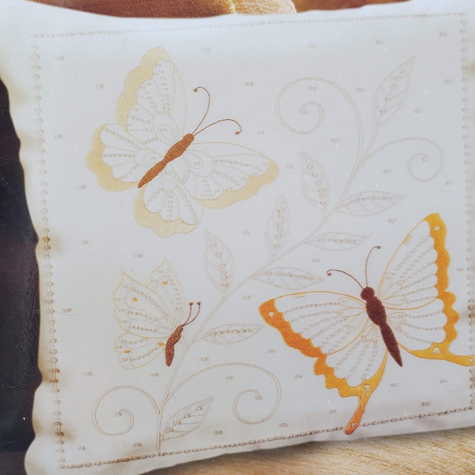 Janlynn Butterflies Pillow Candlewick Embroidery Kit 021-1329  NEW NOS