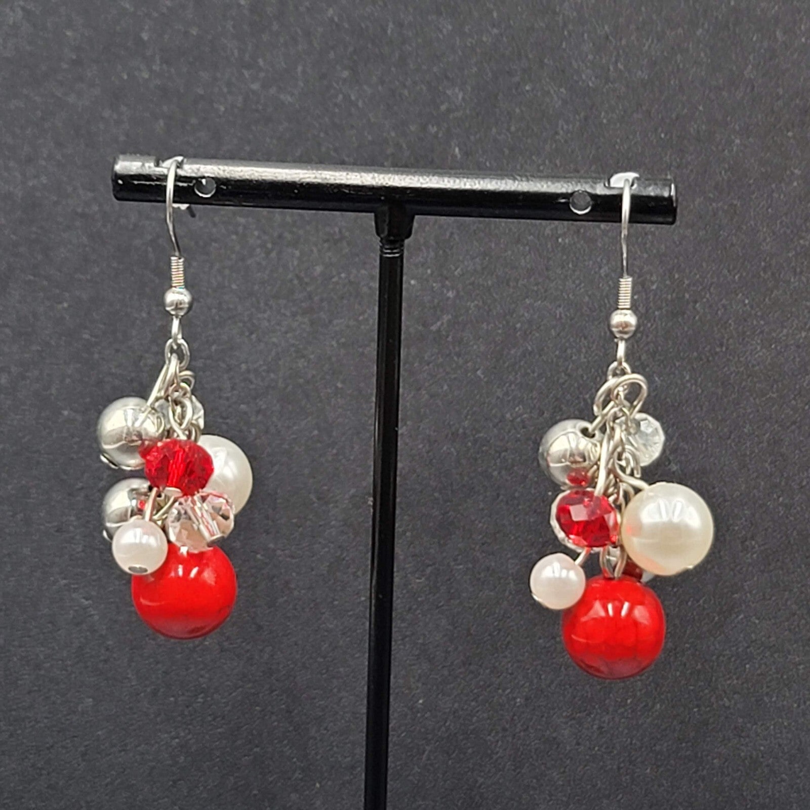 Pierced Earrings Silver tone Red White Cluster Bead Dangle 1.5"
