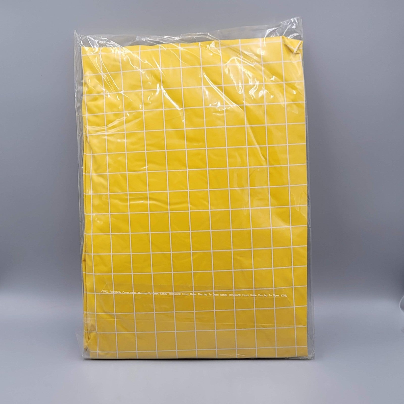 Vtg Maytex Mills Outdoor Elastic Tablecloth Yellow Vinyl  NOS 36"x78"