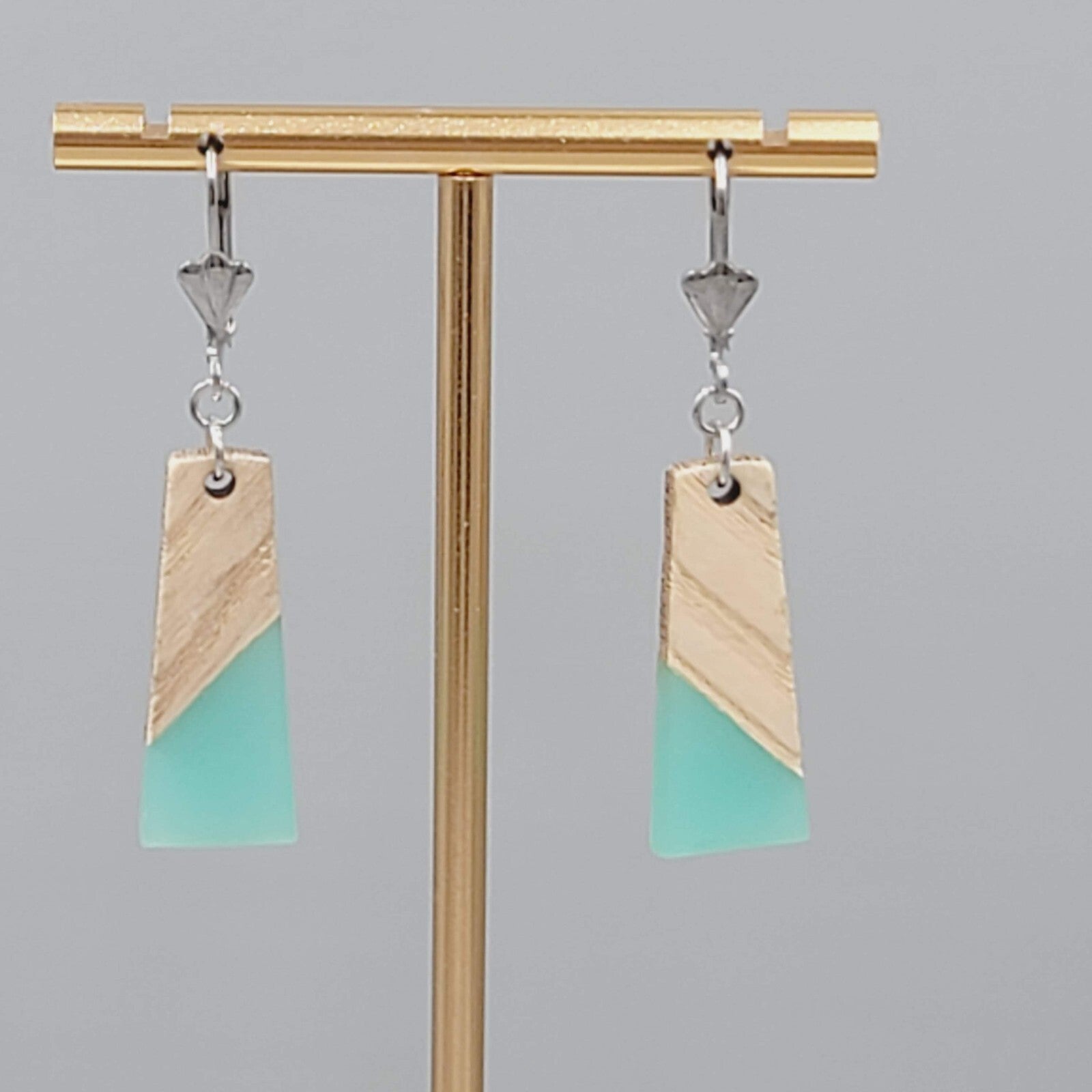Wood Teal Resin Pierced Earrings Silver tone Dangle 1.25"
