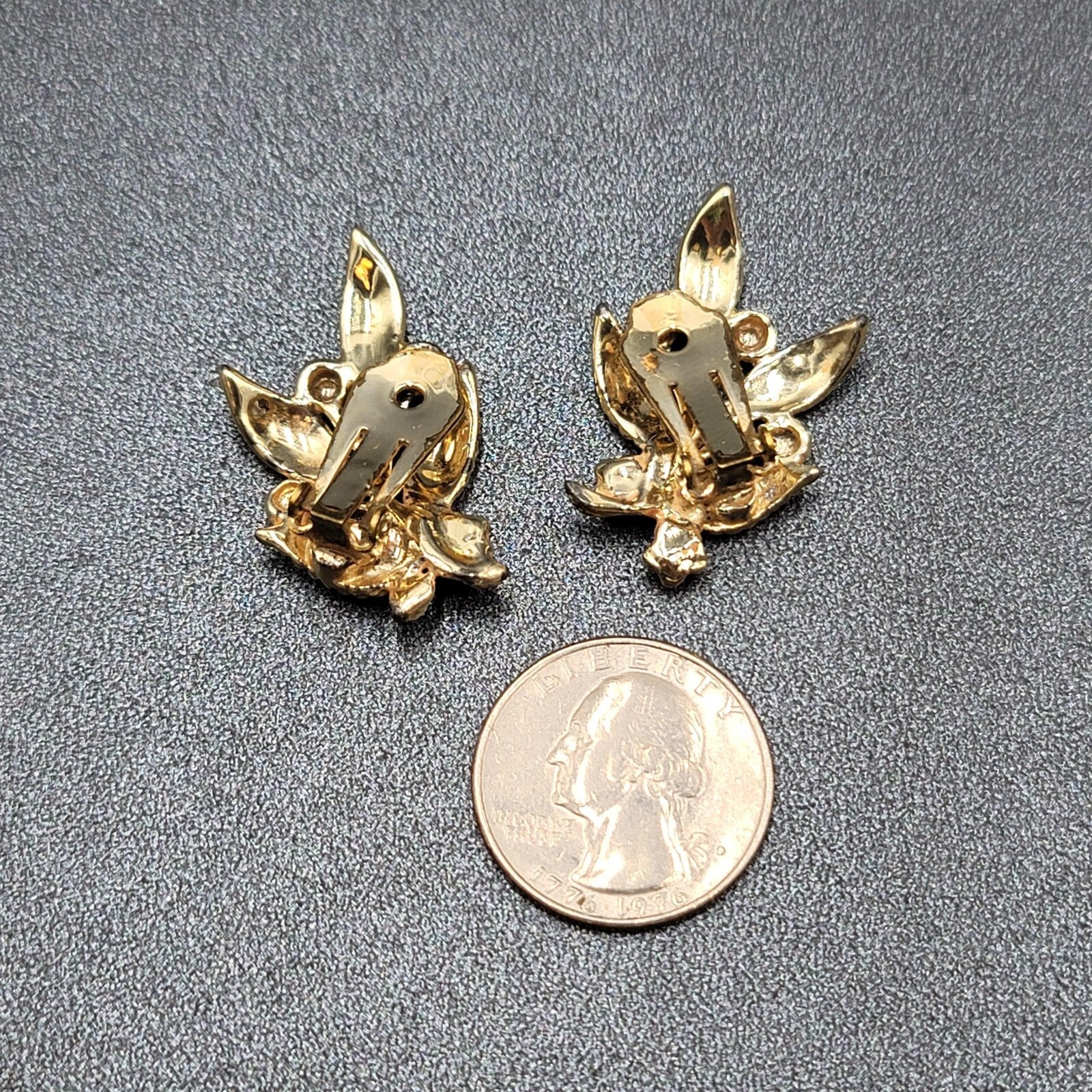 Vintage Clip on Earrings Gold tone Flower Leaves Climbers 1 3/8"