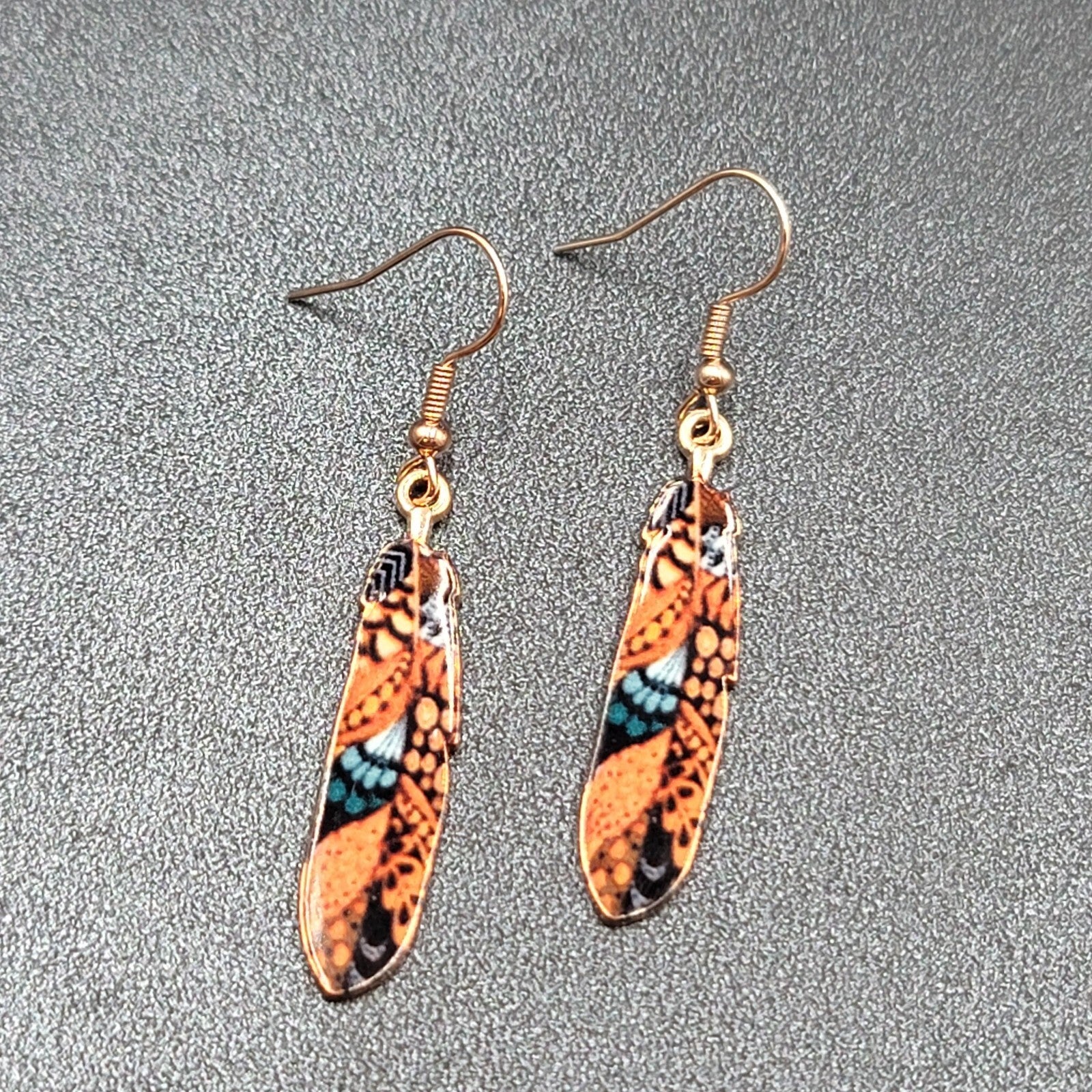 Metal Feather Pierced Earrings Ornage Blue Gold tone Dangle 1.5"
