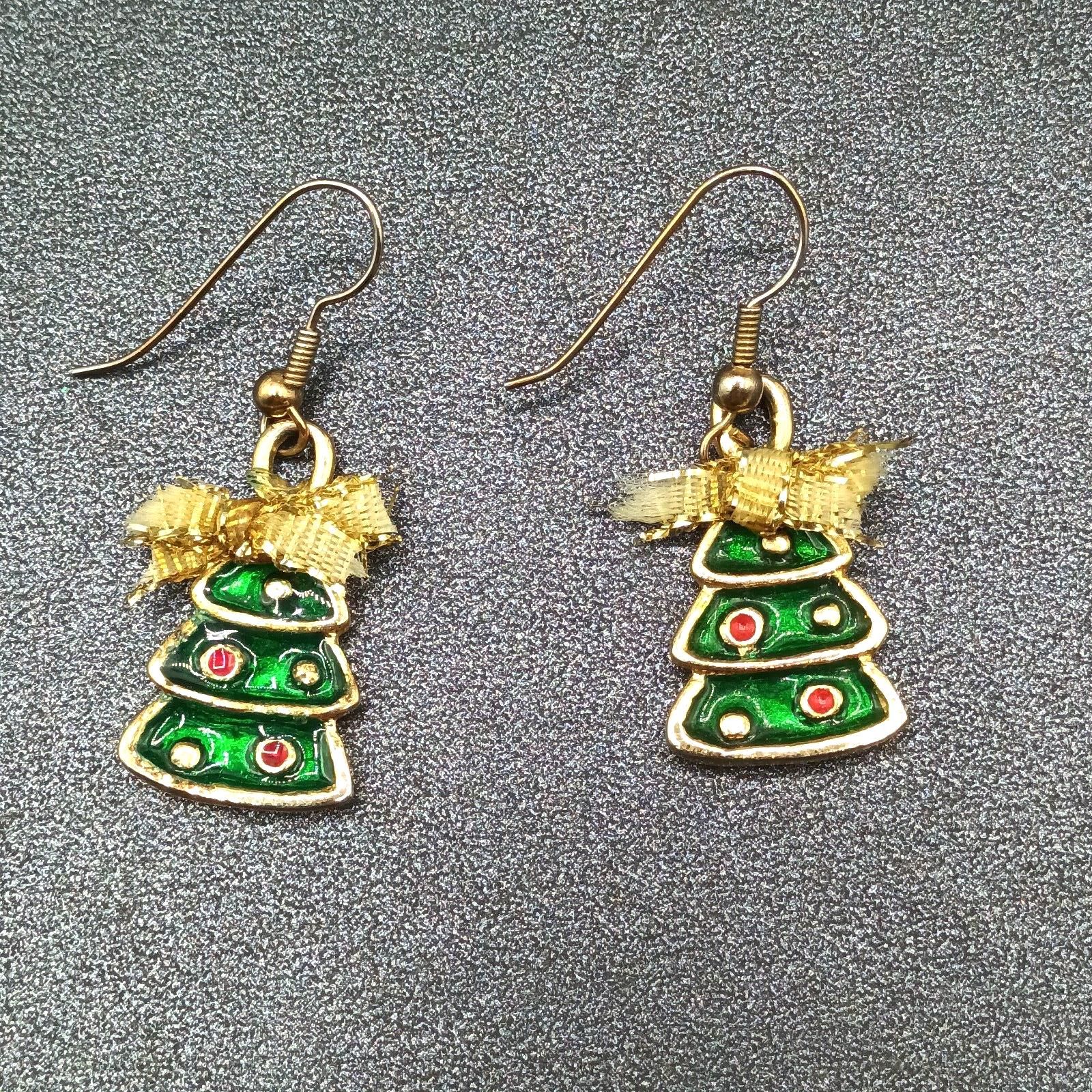 Pierced Earrings Gold tone Green Enamel Christmas Tree Bow Dangle 1"
