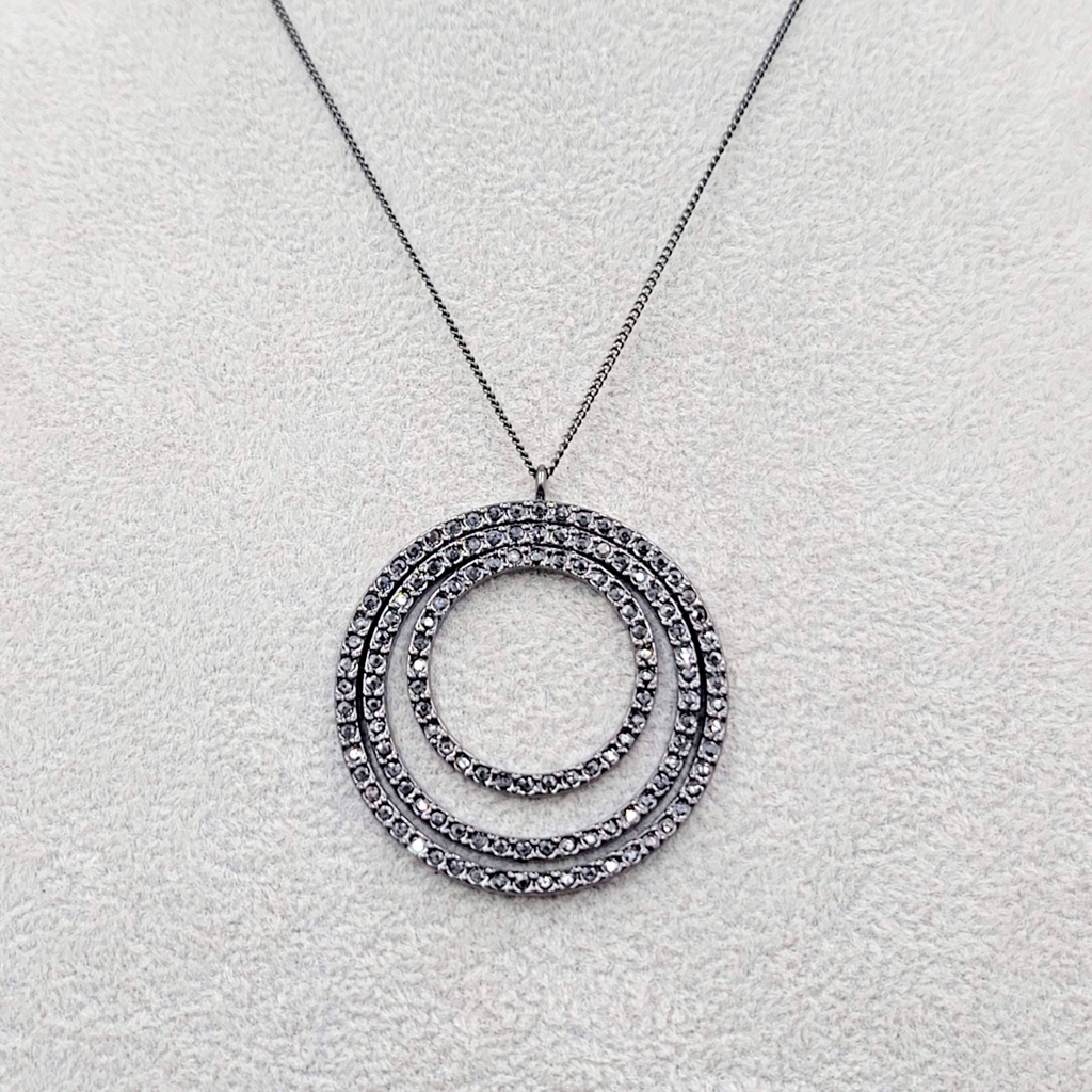 White House Black Market Necklace Black Metal Round Rhinestone Pendant 16"-18"