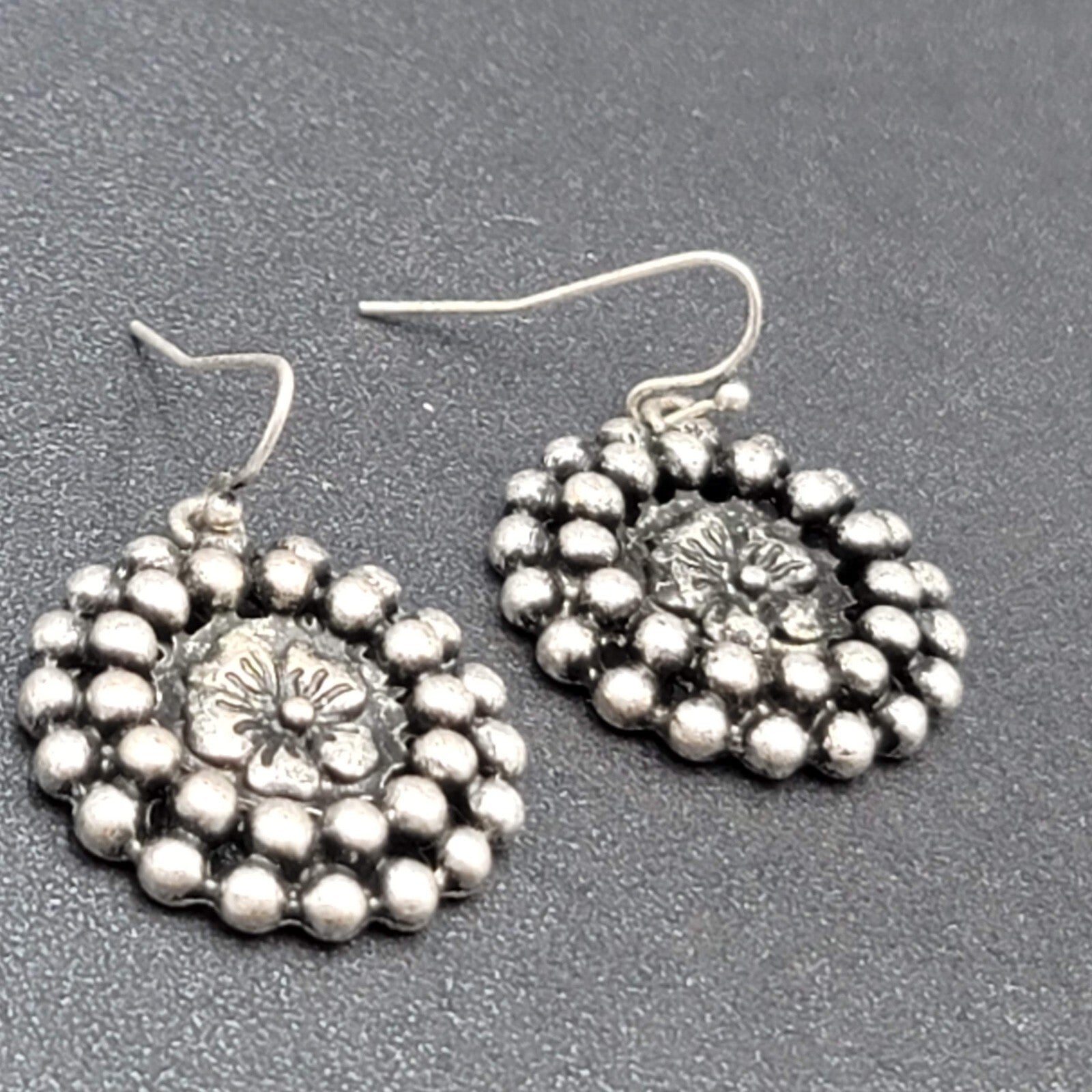 Pierced Earrings Silver tone Flower Beaded Round Dangle 1"