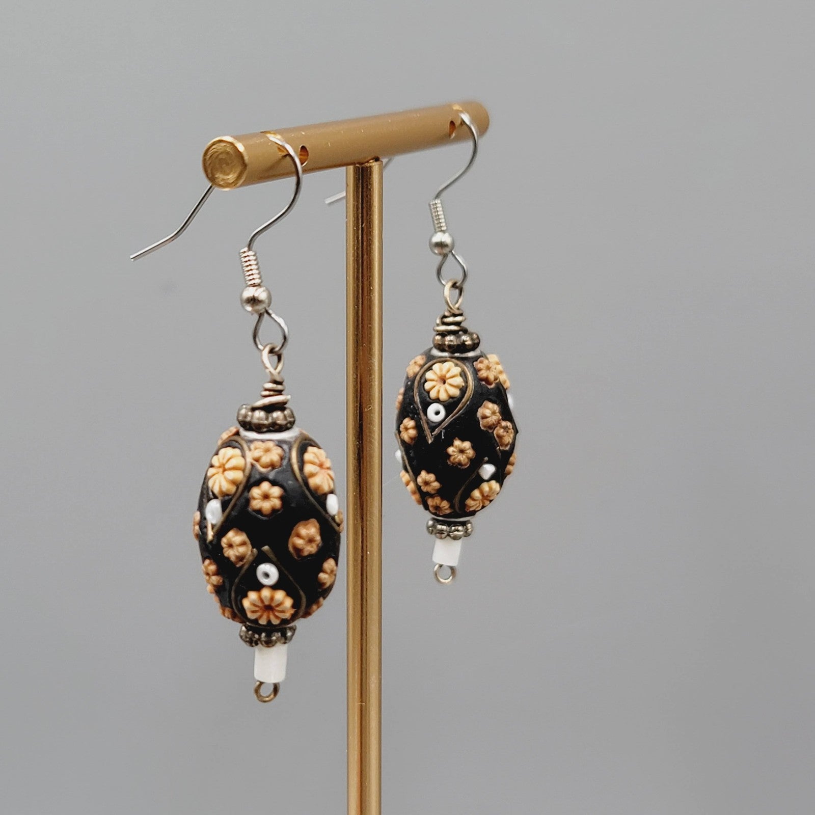 Handmade Floral Bead Pierced Earrings Boho Statement Dangle Silver tone 1.5"