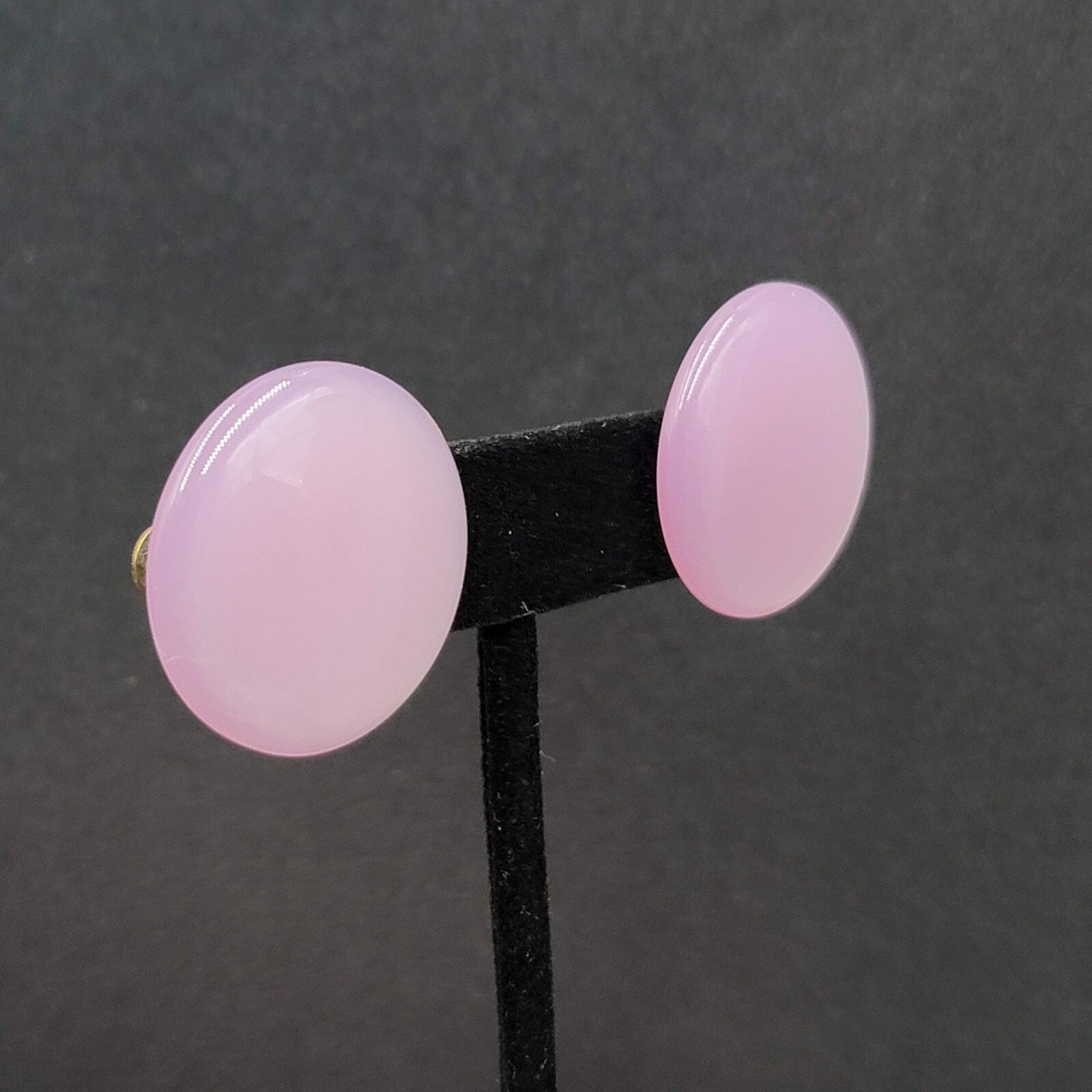 Vintage Clip on Earrings Screw Back Purple Lavender Lucite Round Disc 1"