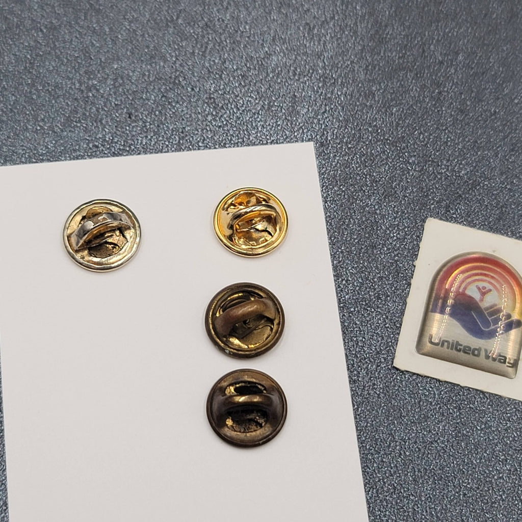 Vintage Lot of 4 Pins United Way Pin Back Plastic and Metal Love One Sticker