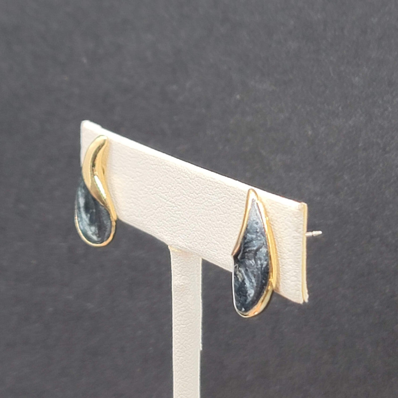 Vintage Pierced Earrings Gold tone Blue Enamel Teardrop Studs 3/4"