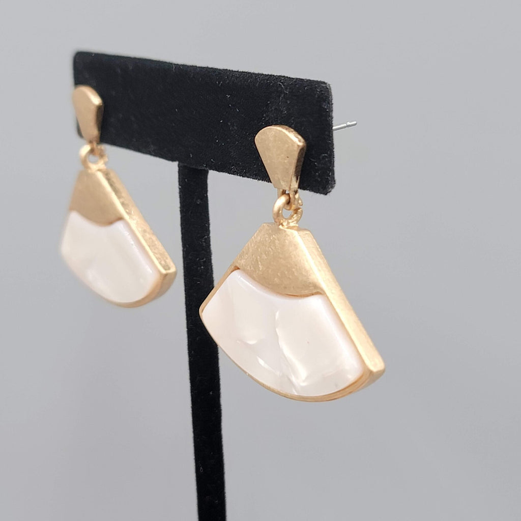 Pierced Earrings Gold tone White Pearloid Resin Dangle 1.25"