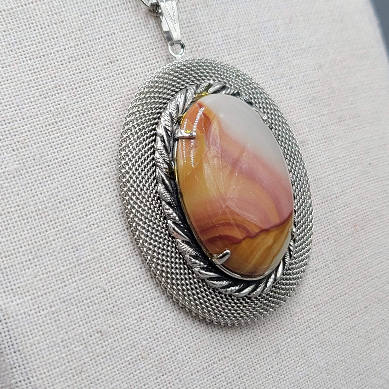 Vintage Large Pendant Necklace Silver tone Agate Oval Center 23" Chain