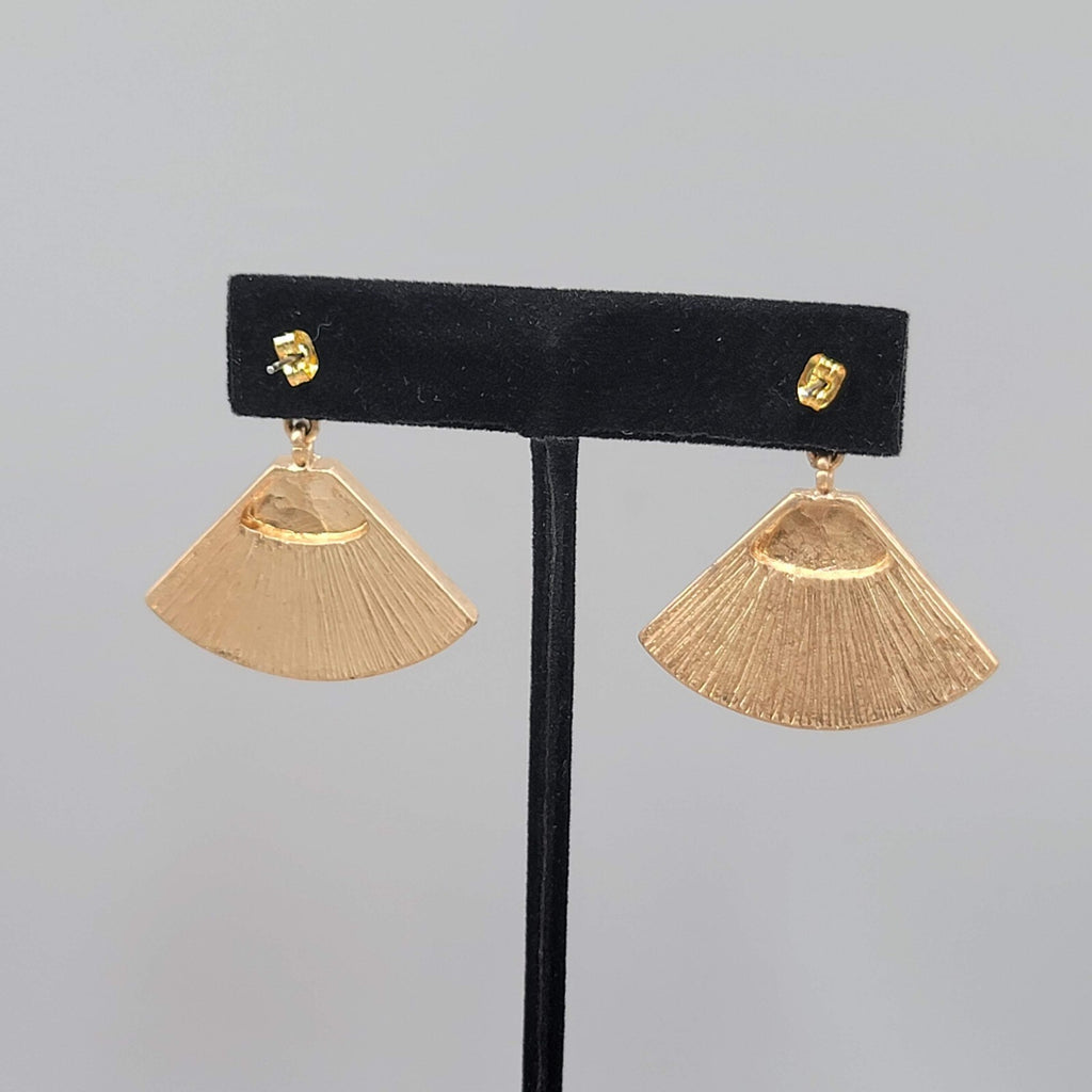 Pierced Earrings Gold tone White Pearloid Resin Dangle 1.25"