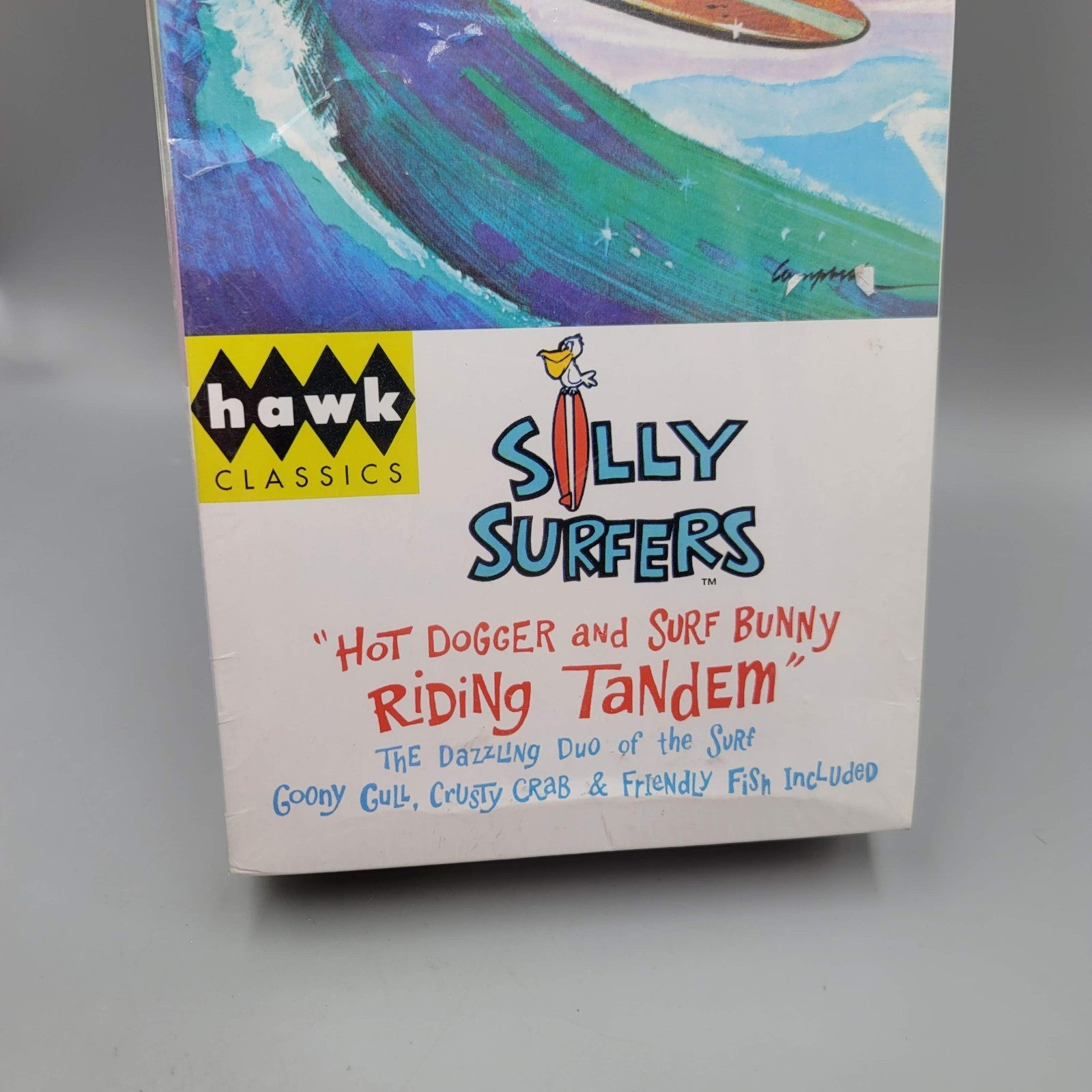 Hawk Classics Silly Surfers Hot Dogger & Surf Bunny Plastic Model Kit 16014