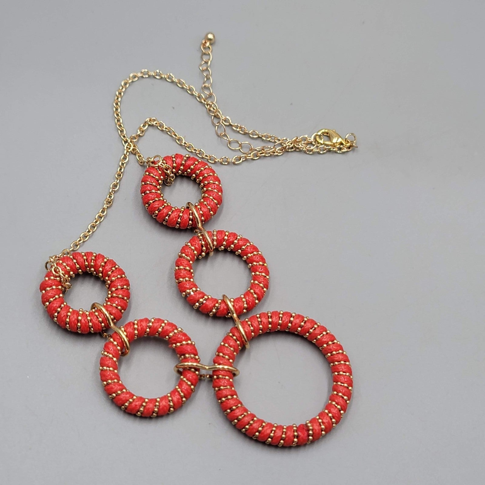Red Cord Wrapped Rings Necklace Gold tone Chain 16"- 18"