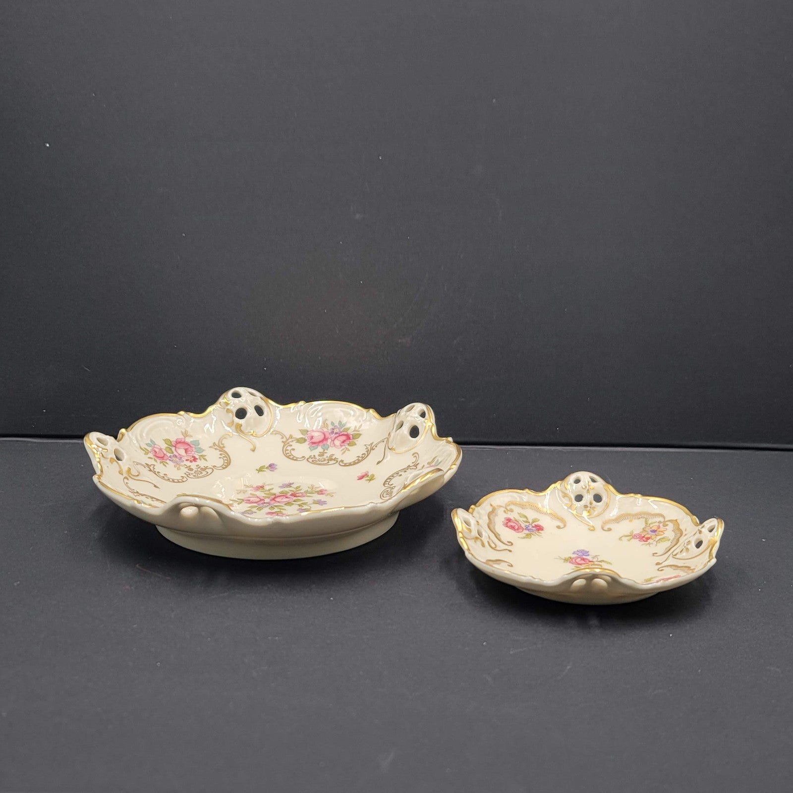 Excellent Antique Elfenbein Rosenthal Moliere Kronach Germany  2 pc