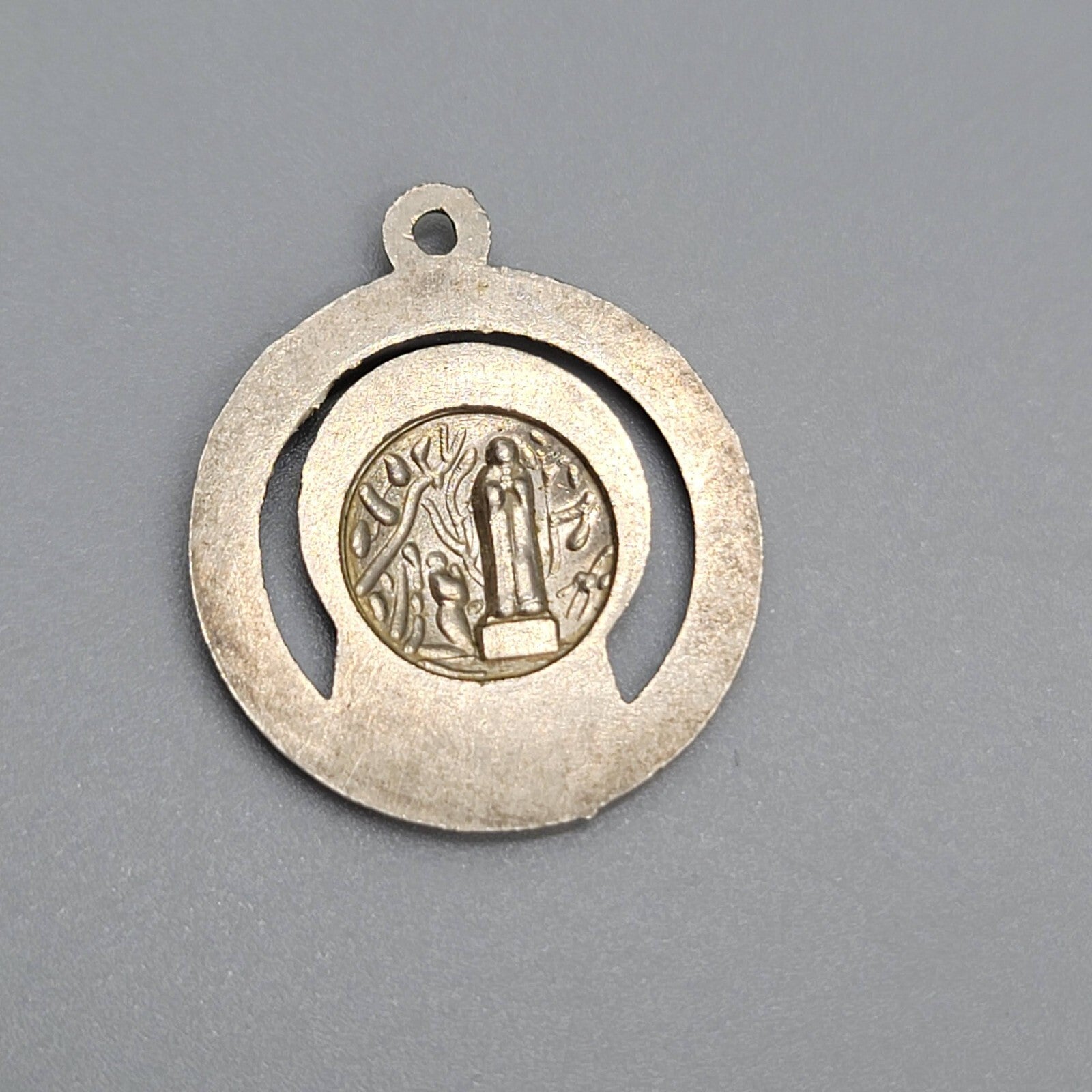 VTG Metal Our Lady Lourdes Blessed Virgin Mary Catholic Pendant Medal Silvertone