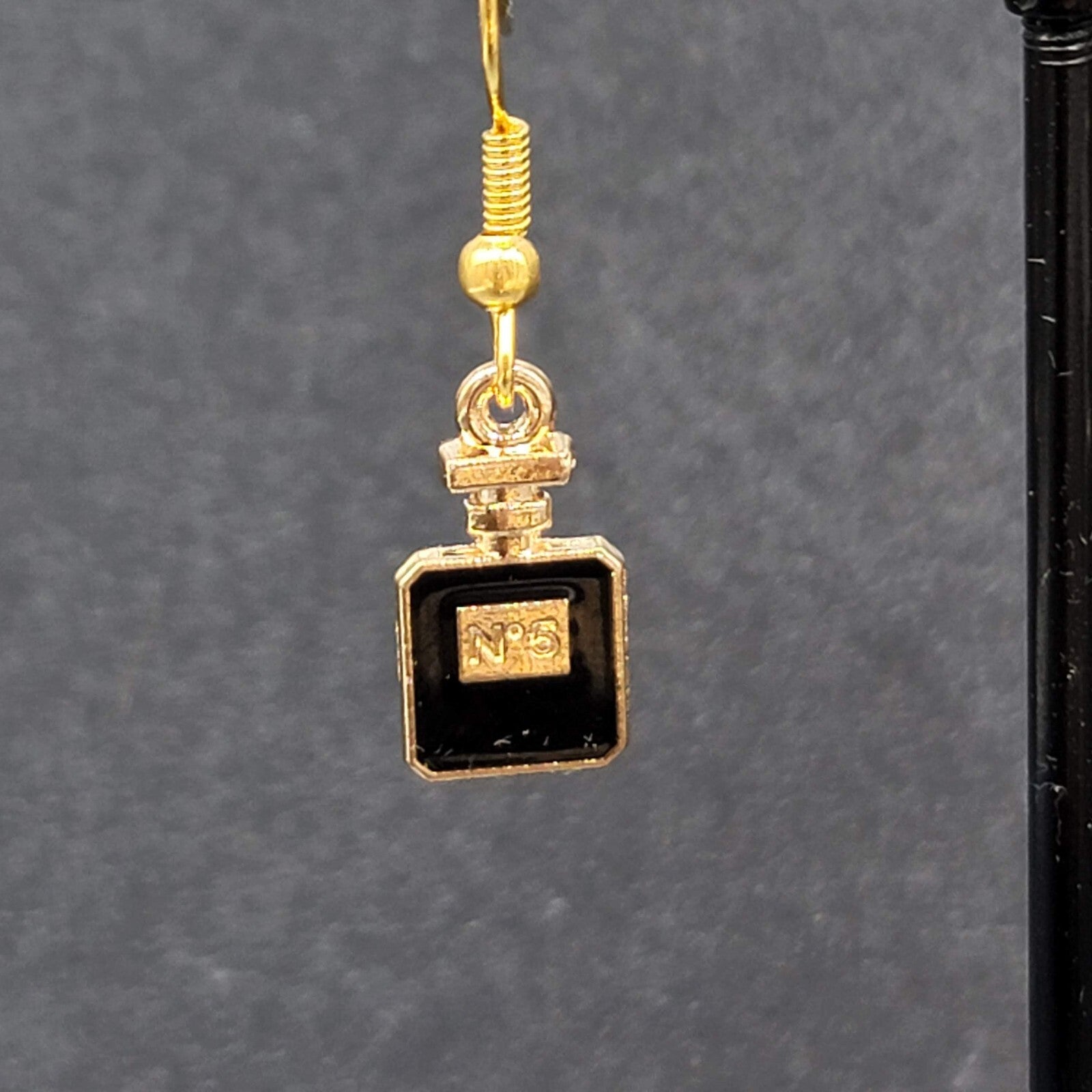 No 5 Perfume Pierced Earrings Gold tone Black Enamel Dangle 5/8"