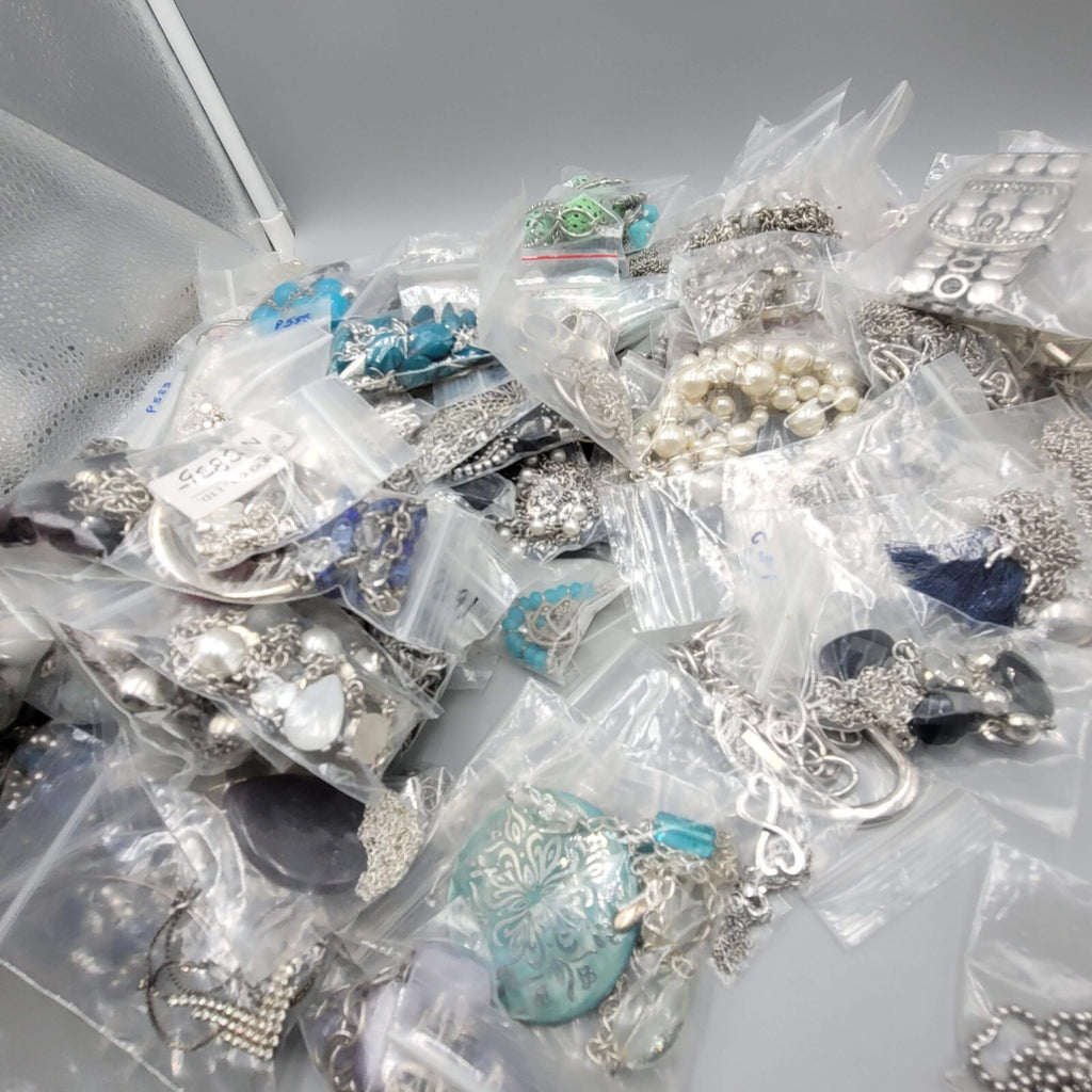 Large Lot of Silver tone Modern Jewelry Necklaces Earrings Bracelet 160+ Pieces!