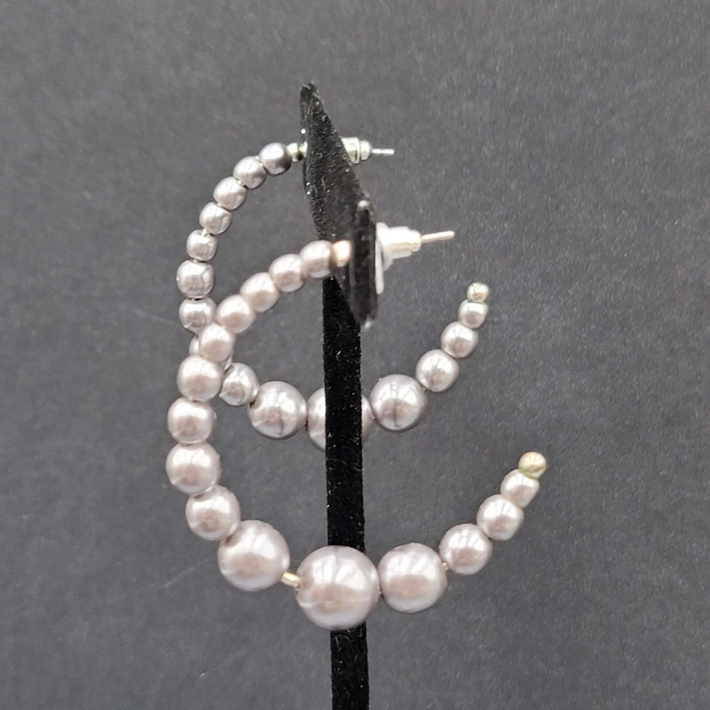 Pierced Earrings Graduated Imitation Gray Pearl Beads Hoops 1.75"