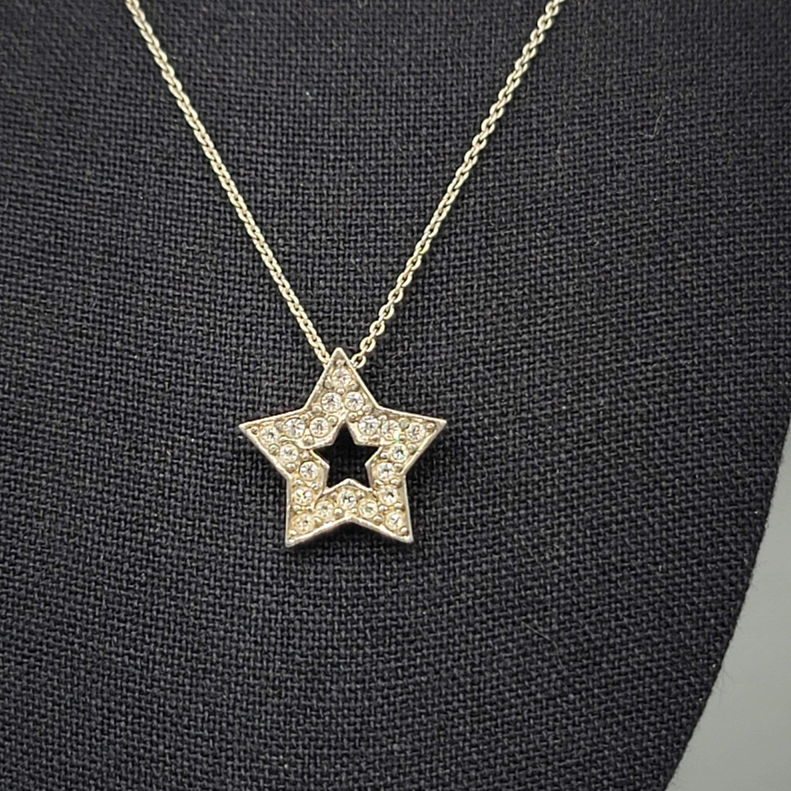 Star Pendant Necklace Rhinestone 18 Inch Silver tone