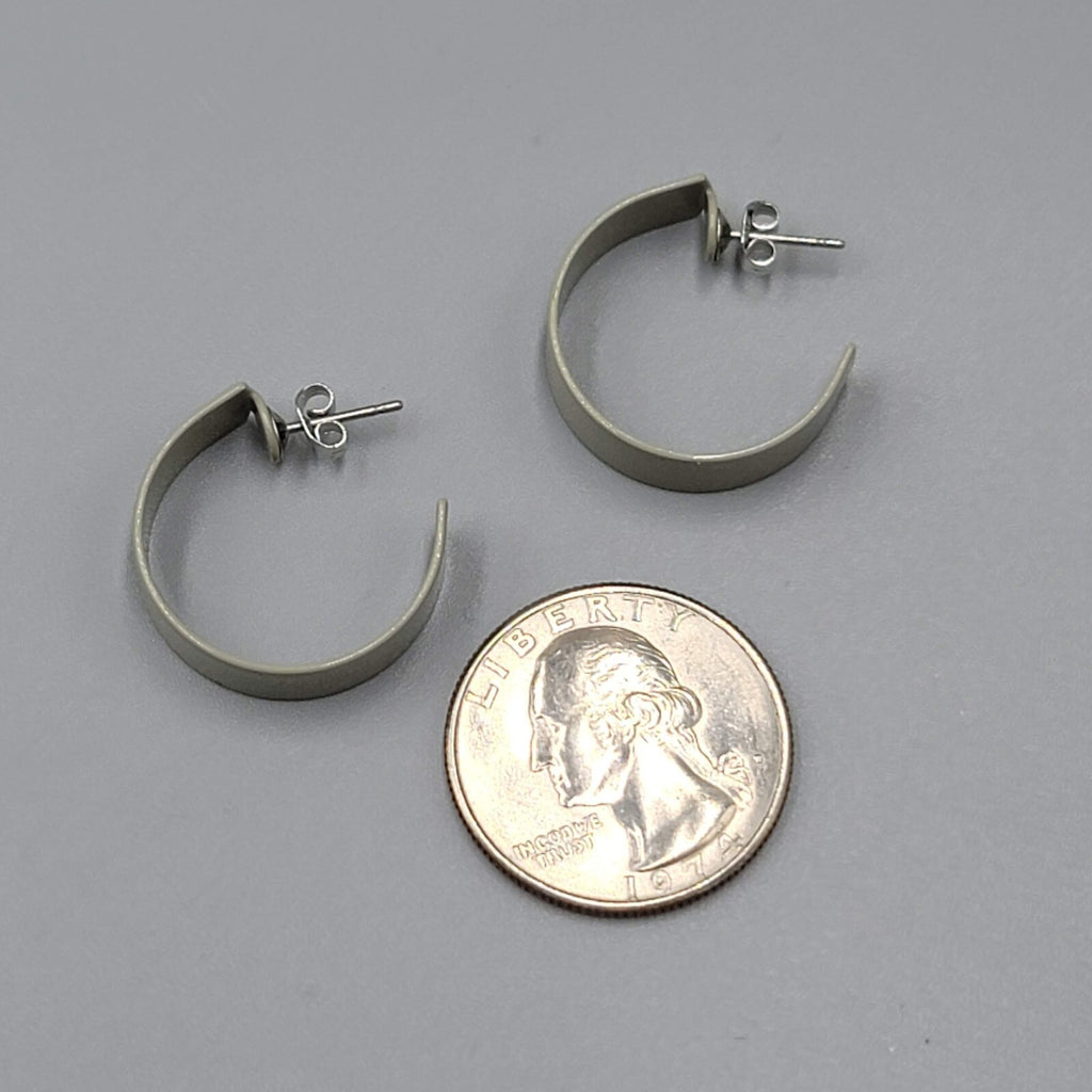 Vintage Gray Enamel Hoops Pierced Earrings 3/4"