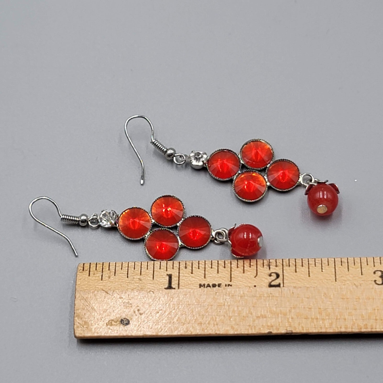 Red Rivoli Rhinestone Pierced Earrings Silver tone Dangle 1.75"
