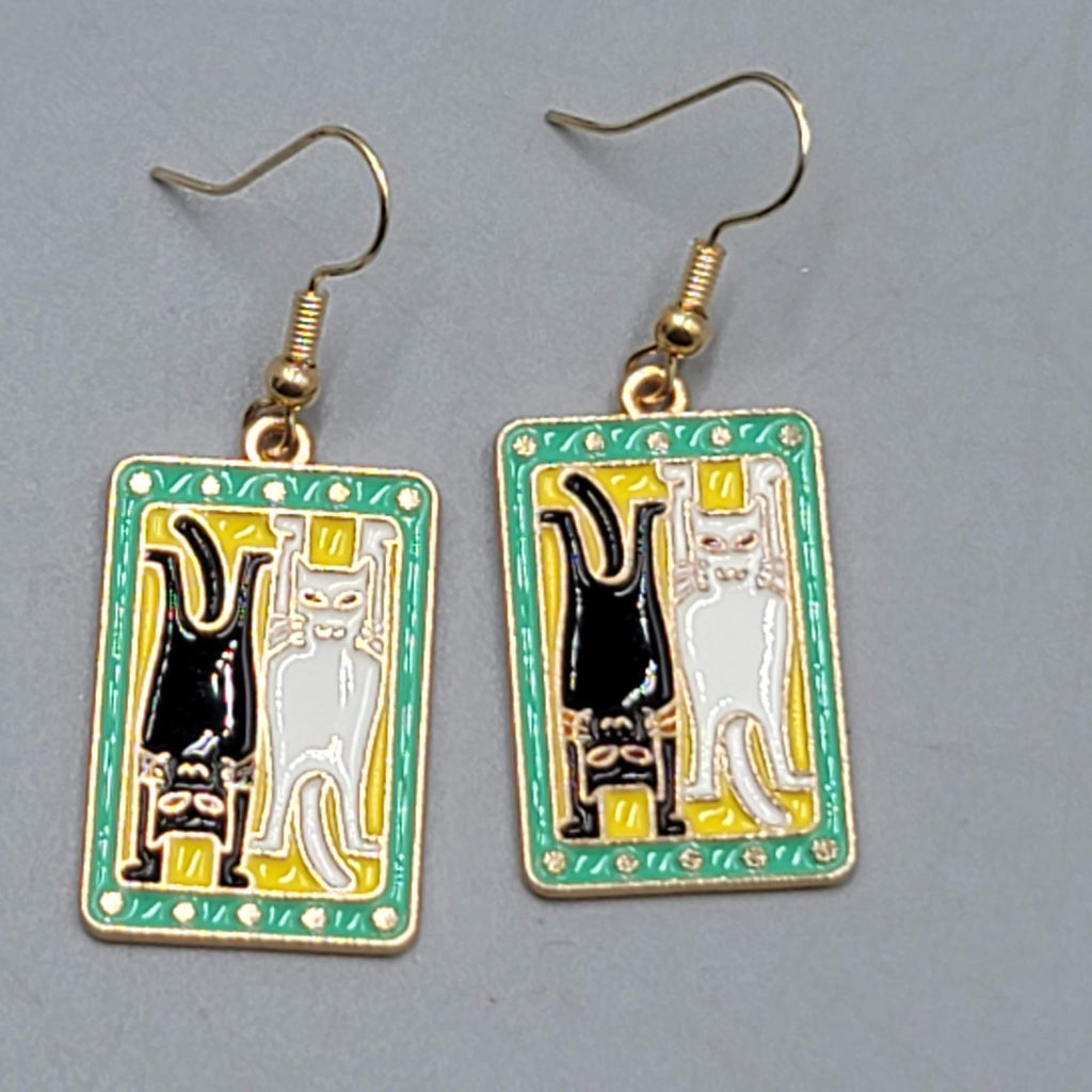 Kitty Cat in the Sun Enamel Pierced Earrings Gold tone Dangle 1 1/8"