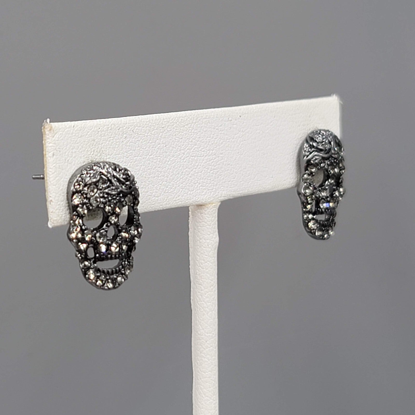 Black Crystal Skull Pierced Earrings Drop Halloween 5/8"