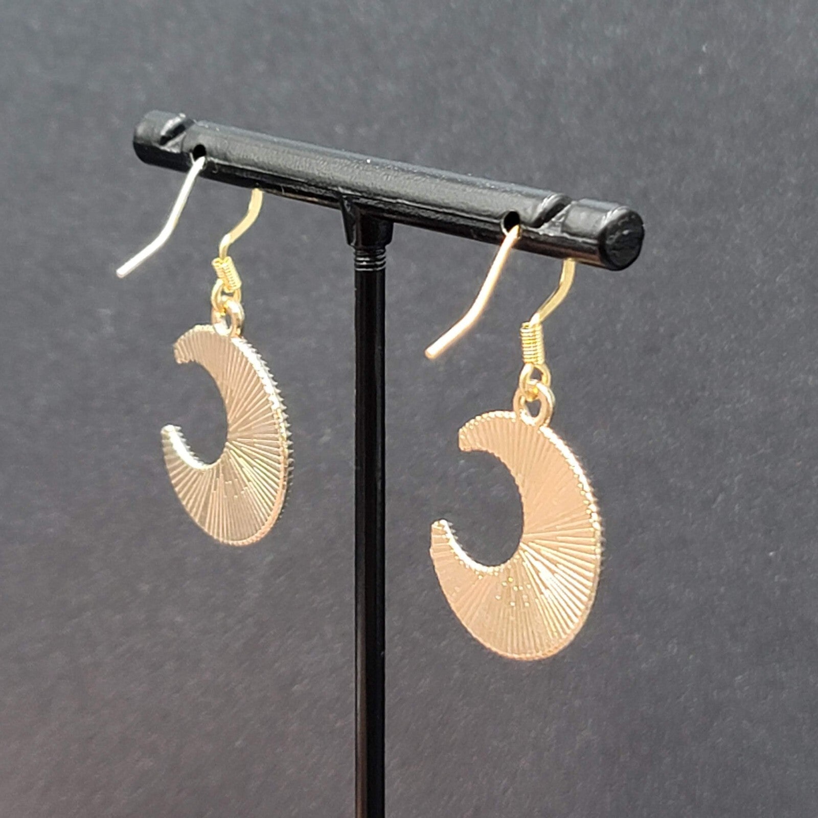 New Crescent Moon Pierced Earrings Gold tone Purple Green Enamel Dangle 7/8"