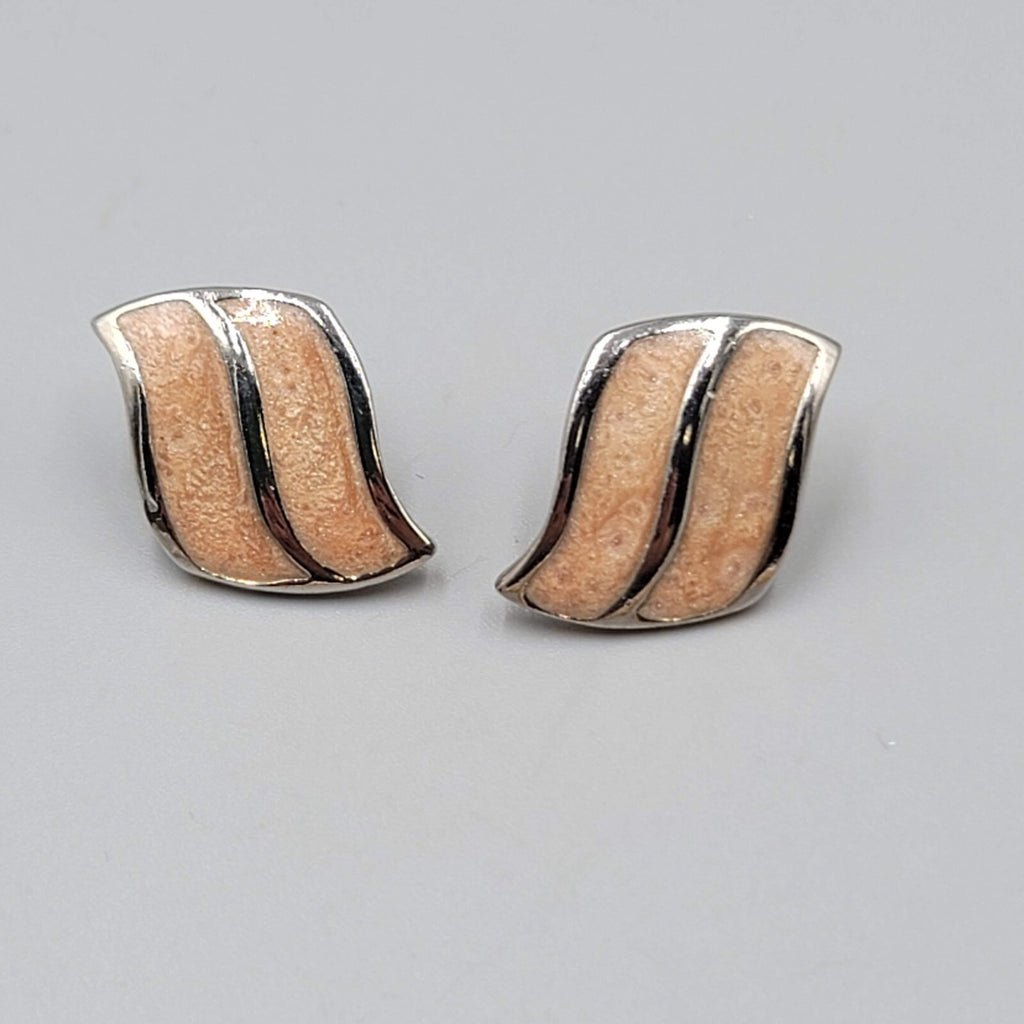 Vintage Tan Swirl Enamel Pierced Earrings Silver tone Drop 7/8"