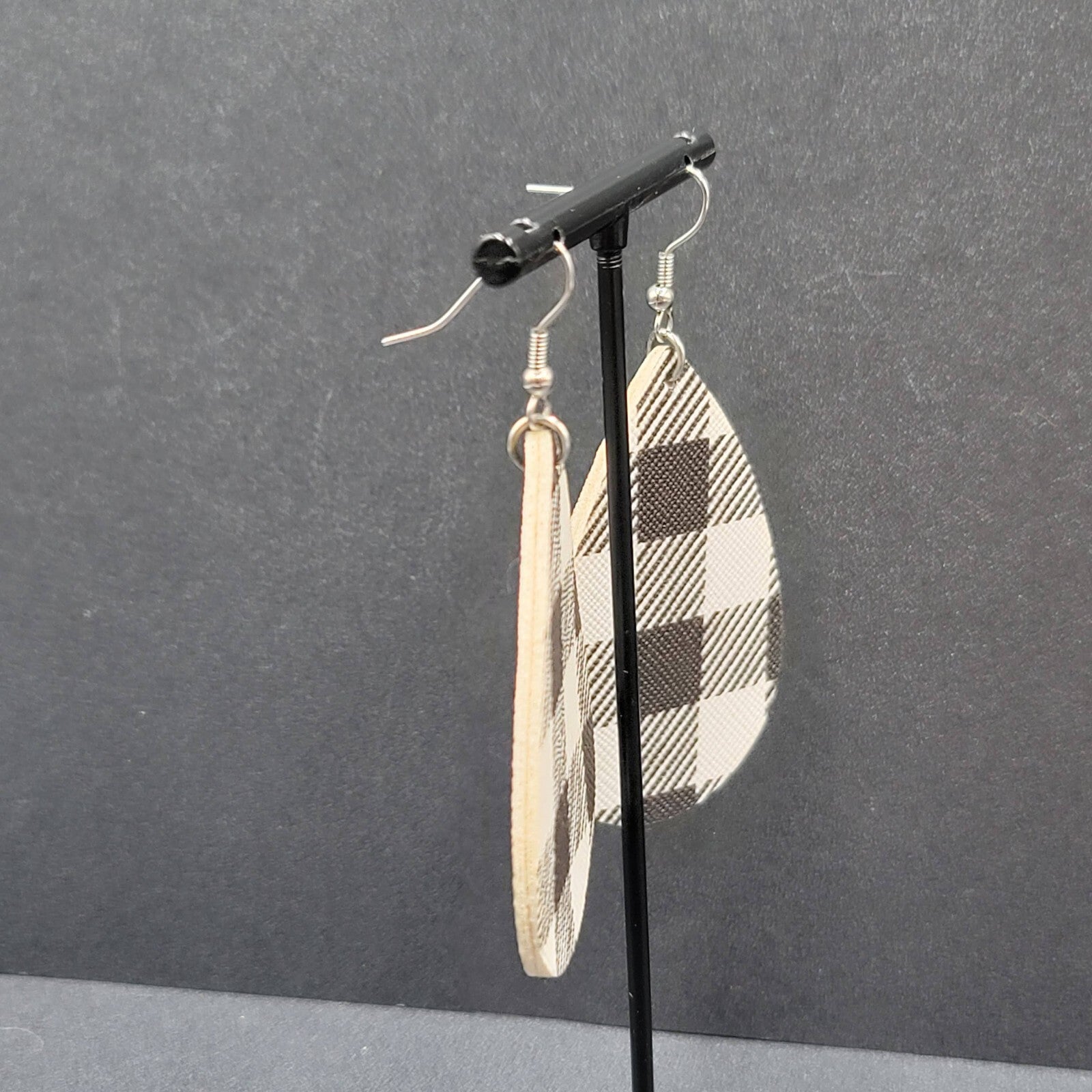 Pierced Earrings Black White Teardrop Plaid Dangle 2.25"
