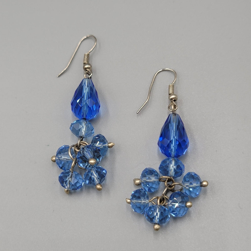 Blue Faceted Glass Bead Pierced Earrings Cluster Dangle Silver tone 1.5"