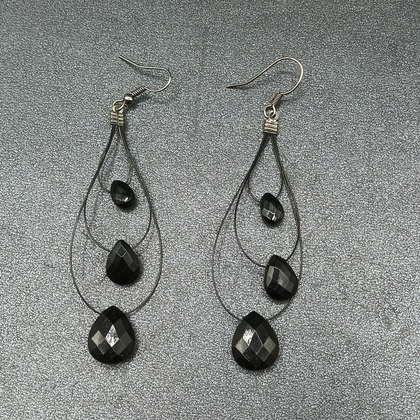 Pierced Earrings Black Plastic Loop Faceted Acrylic Teardrop Bead Dangle 2 3/4"