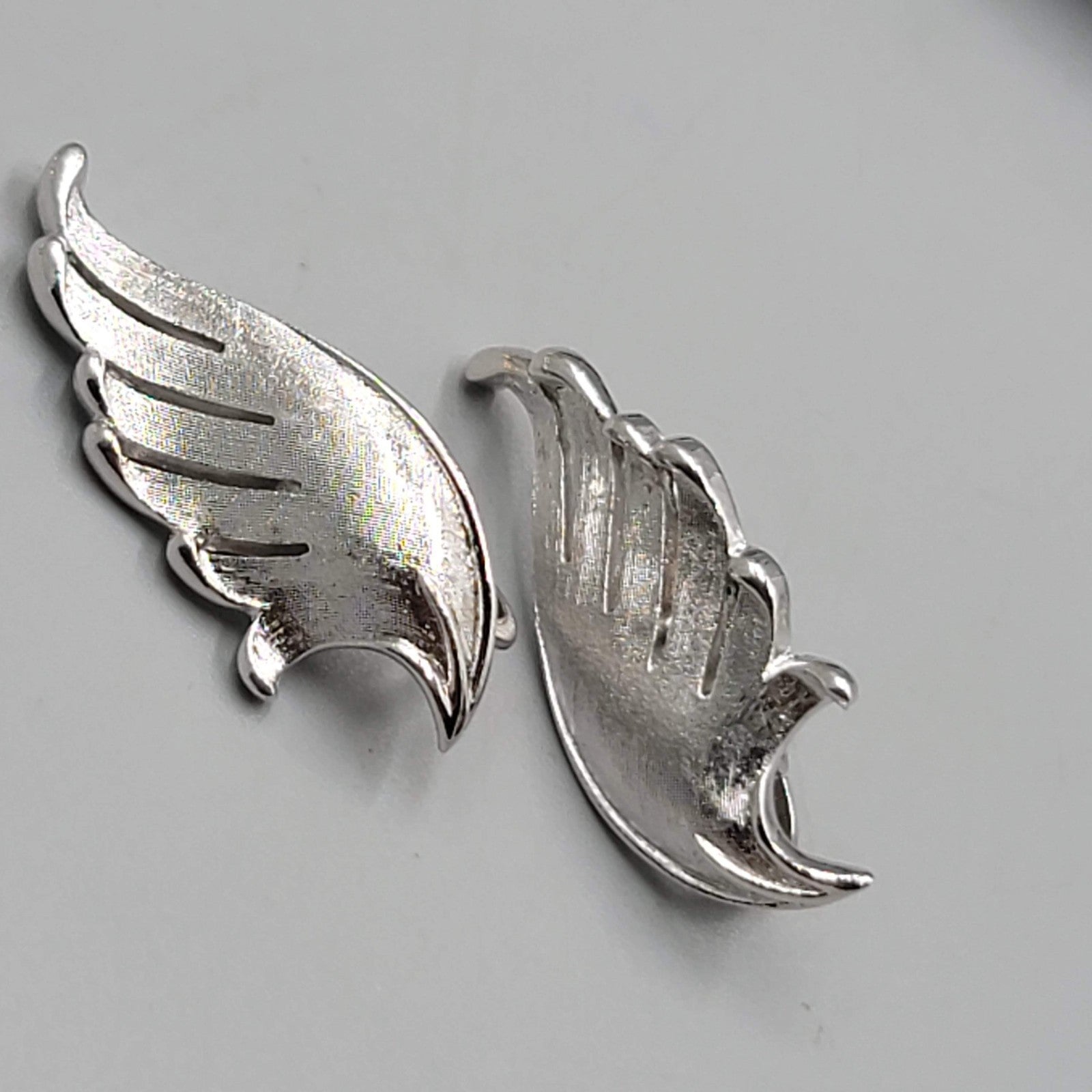 Vintage Trifari Clip on Earrings Silver Plated Leaf Climber 1.25"