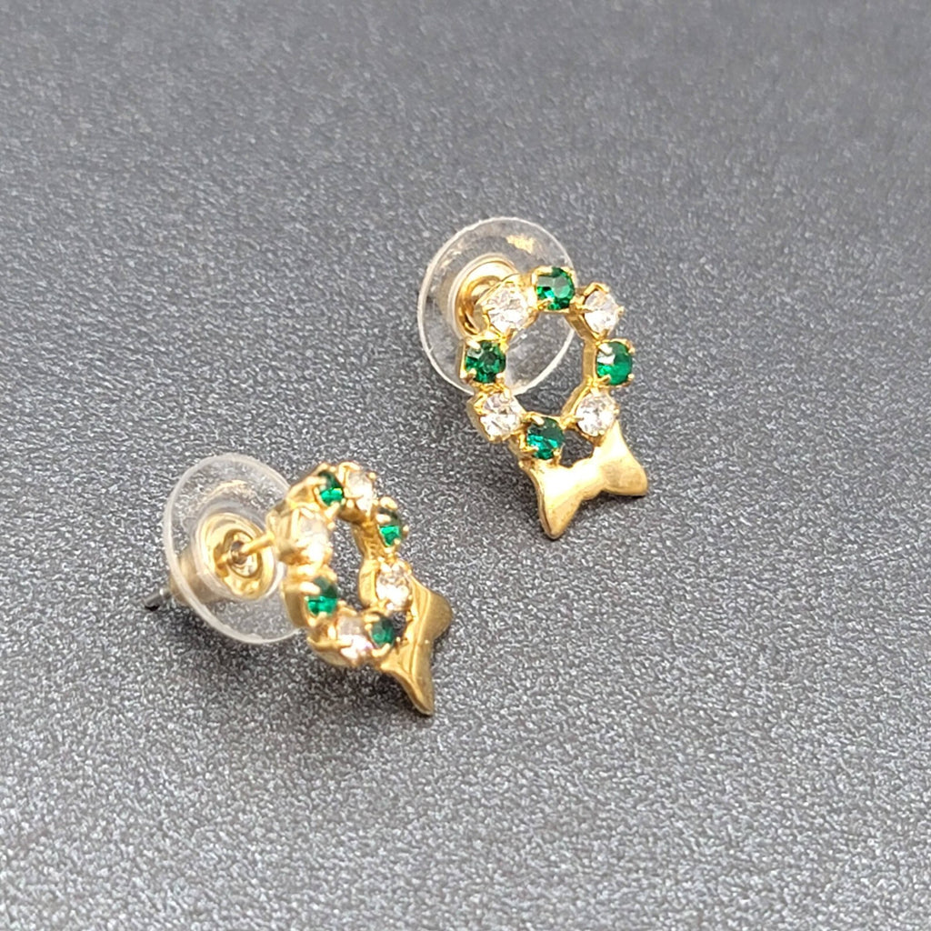 Christmas Pierced Earrings Gold tone Rhinestone Wreath Studs 1/2"
