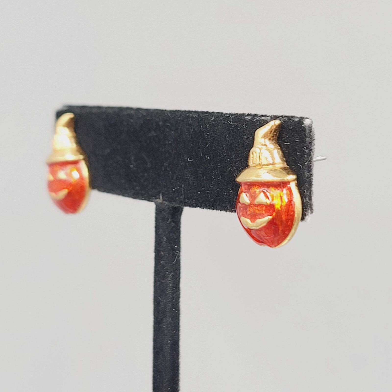 Avon Jack o Lantern Pierced Earrings Gold tone Orange Enamel Studs 5/8"