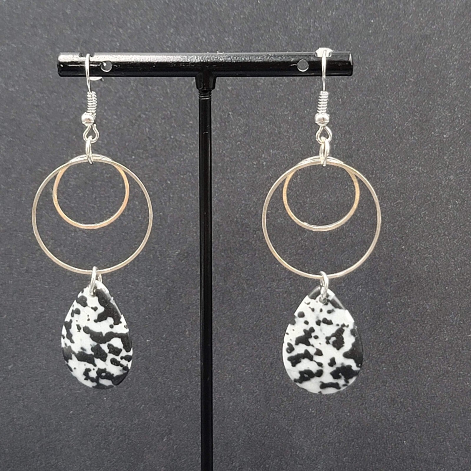 Pierced Earrings Silver tone Black Speckle Stone Teardrop Dangle 2.25"