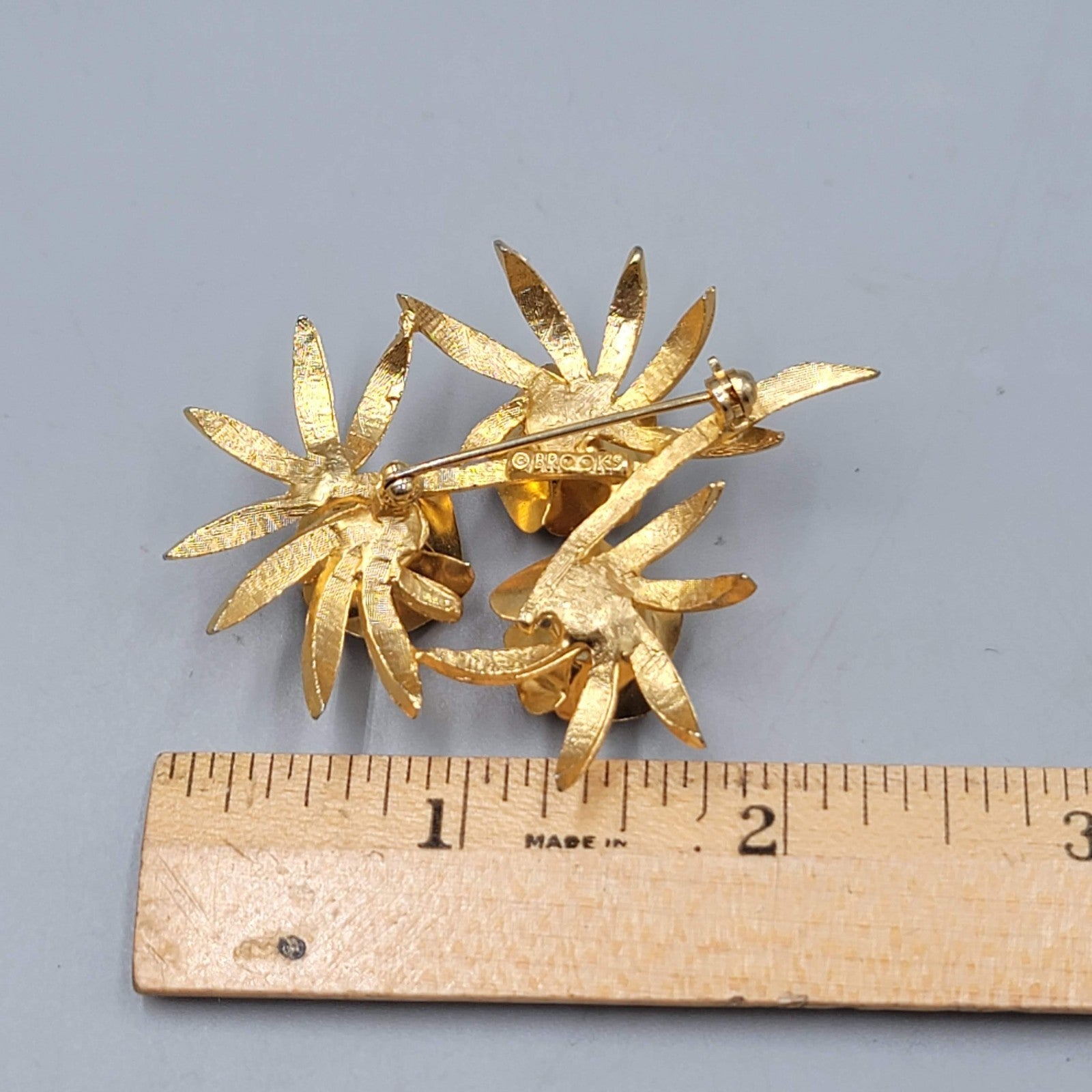 Vintage Brooks Brooch Gold tone Rose Flowers 2.25 in