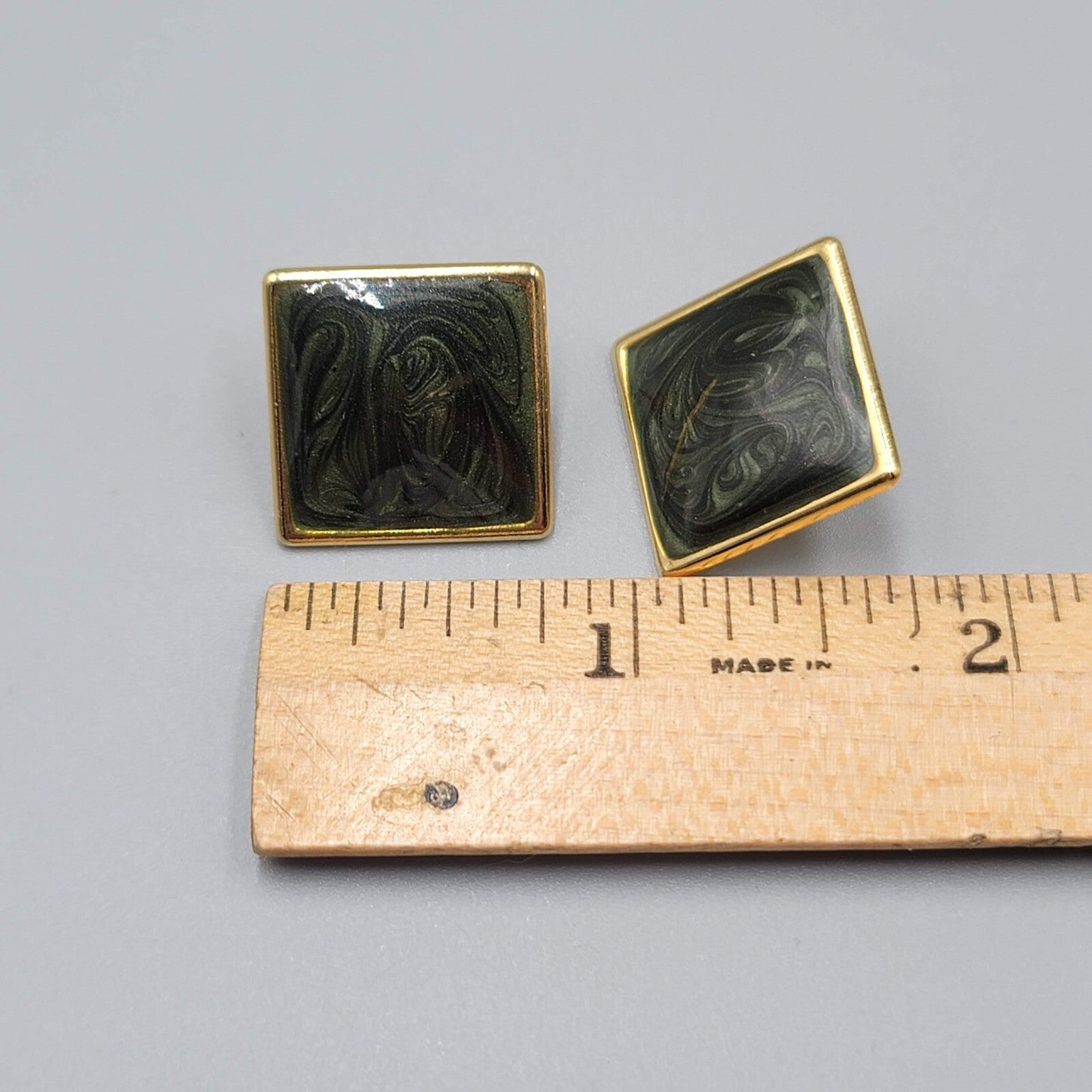 Vintage Pierced Earrings Gold tone Dark Green Enamel Square 3/4"